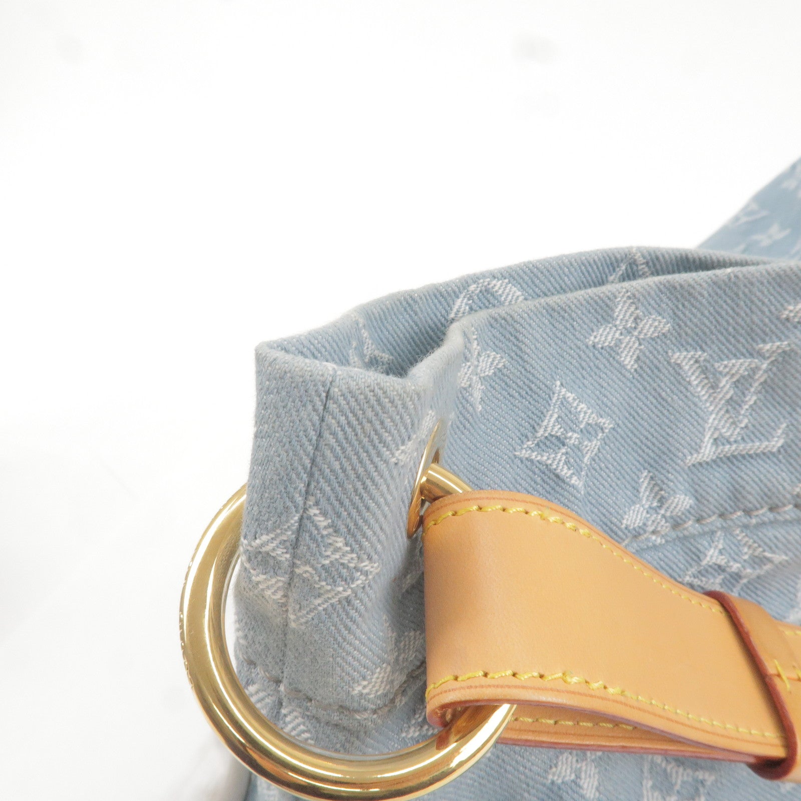 Pre-owned Louis Vuitton Leather Belt In Blue