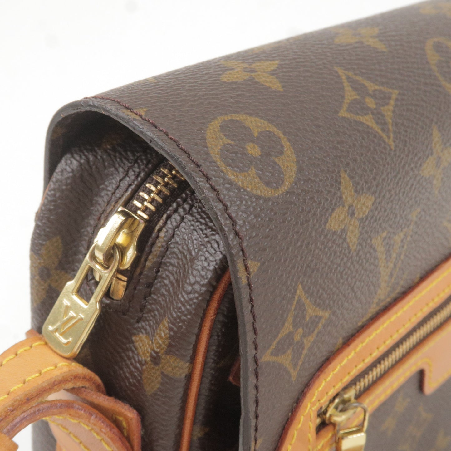 Louis Vuitton Monogram Saint Germain 28 - Brown Shoulder Bags, Handbags -  LOU786564