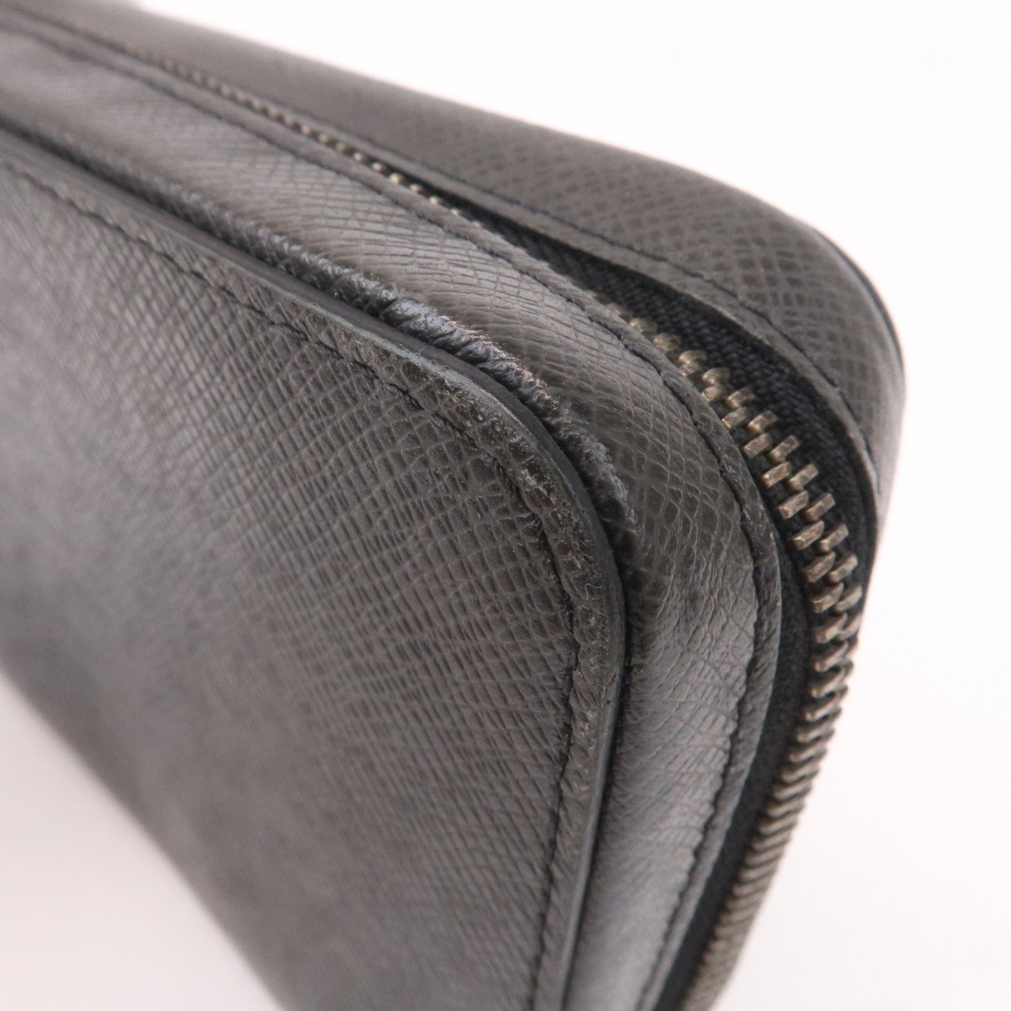 Louis Vuitton Taiga Zippy Wallet Purse XL Ardoise M42097