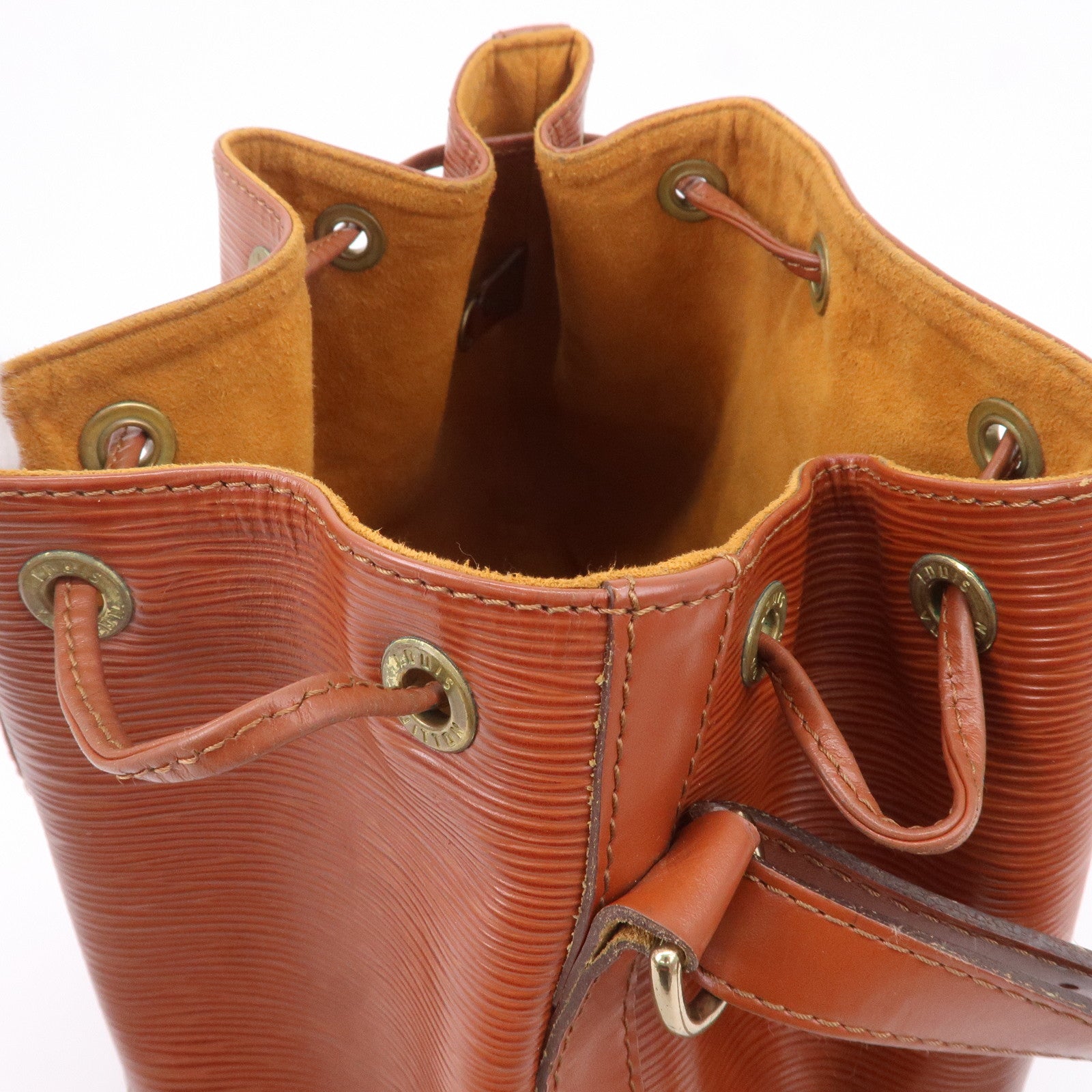 Louis-Vuitton-Epi-Petit-Noe-Shoulder-Bag-Kenya-Brown-M44103