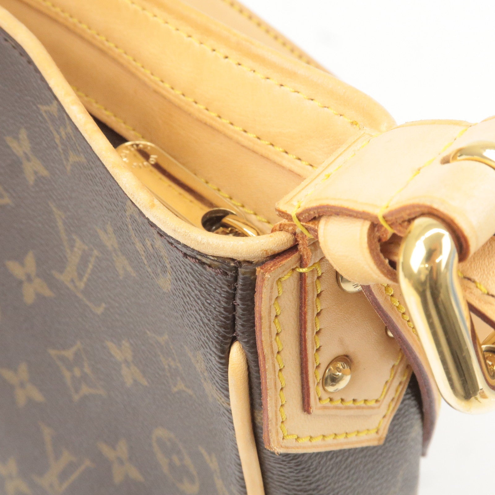 Louis Vuitton, Bags, Louis Vuitton Hudson Gm