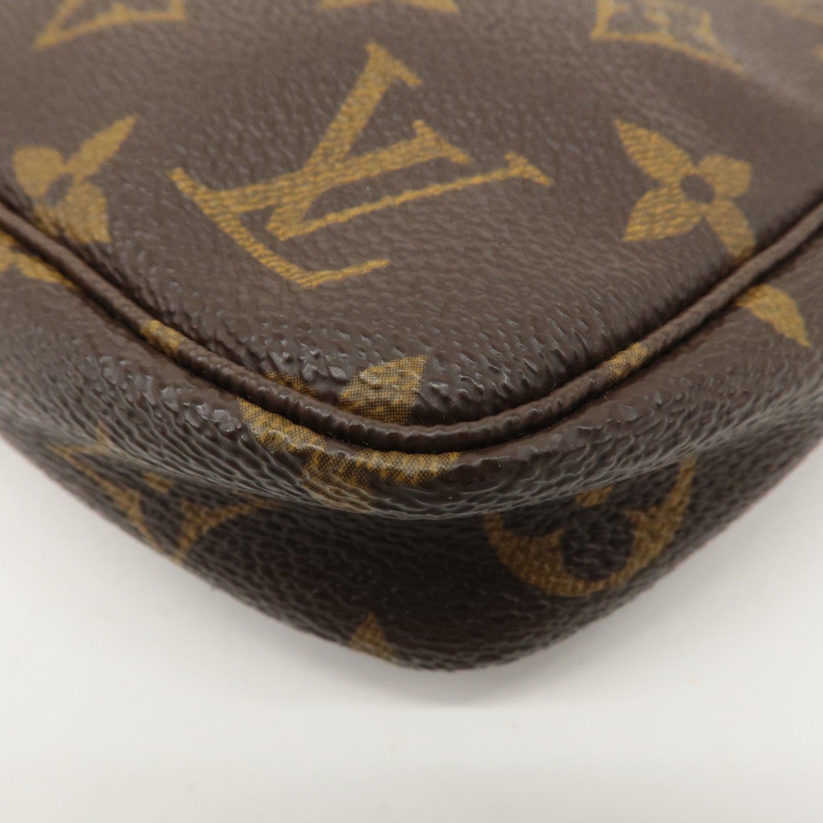 Louis Vuitton Monogram Pochette Accessoires Pouch M51980