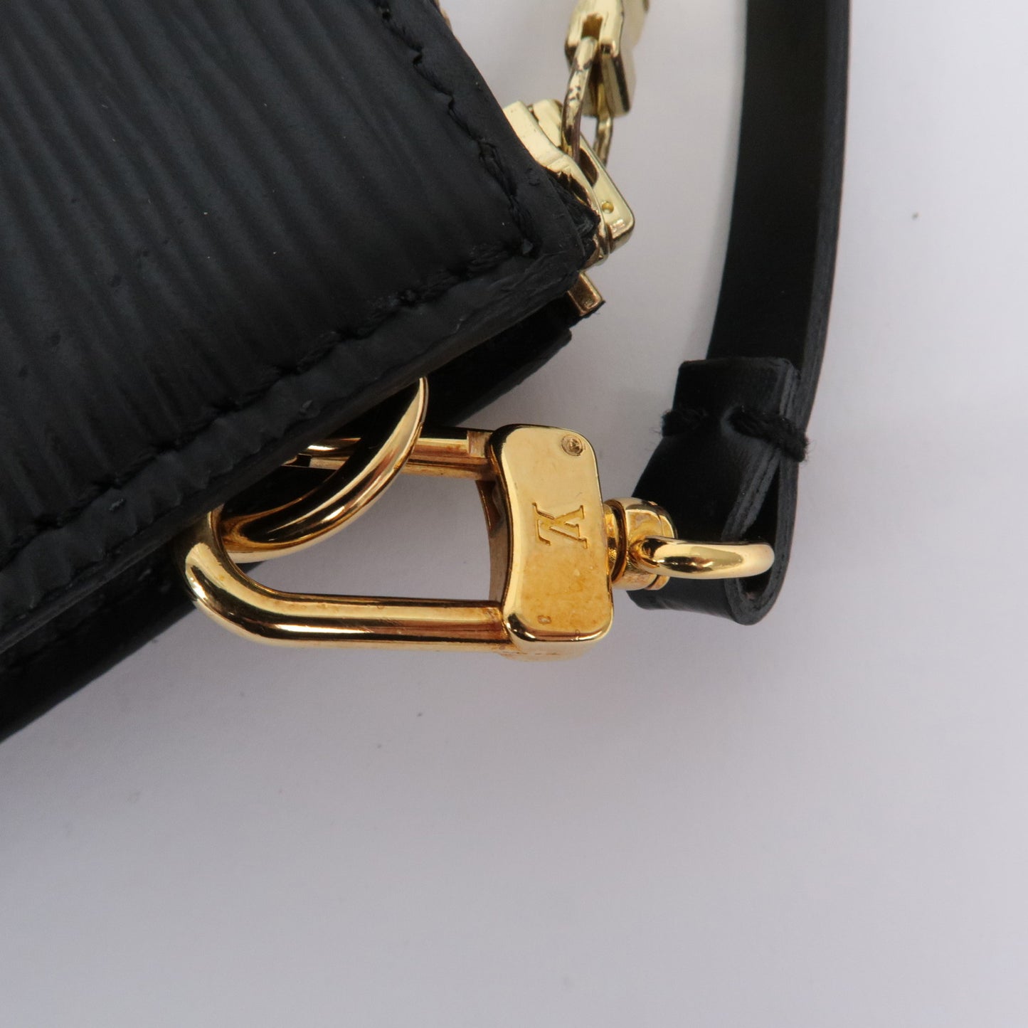 Louis Vuitton Epi Pochette Accessoires Pouch Noir Black M52982