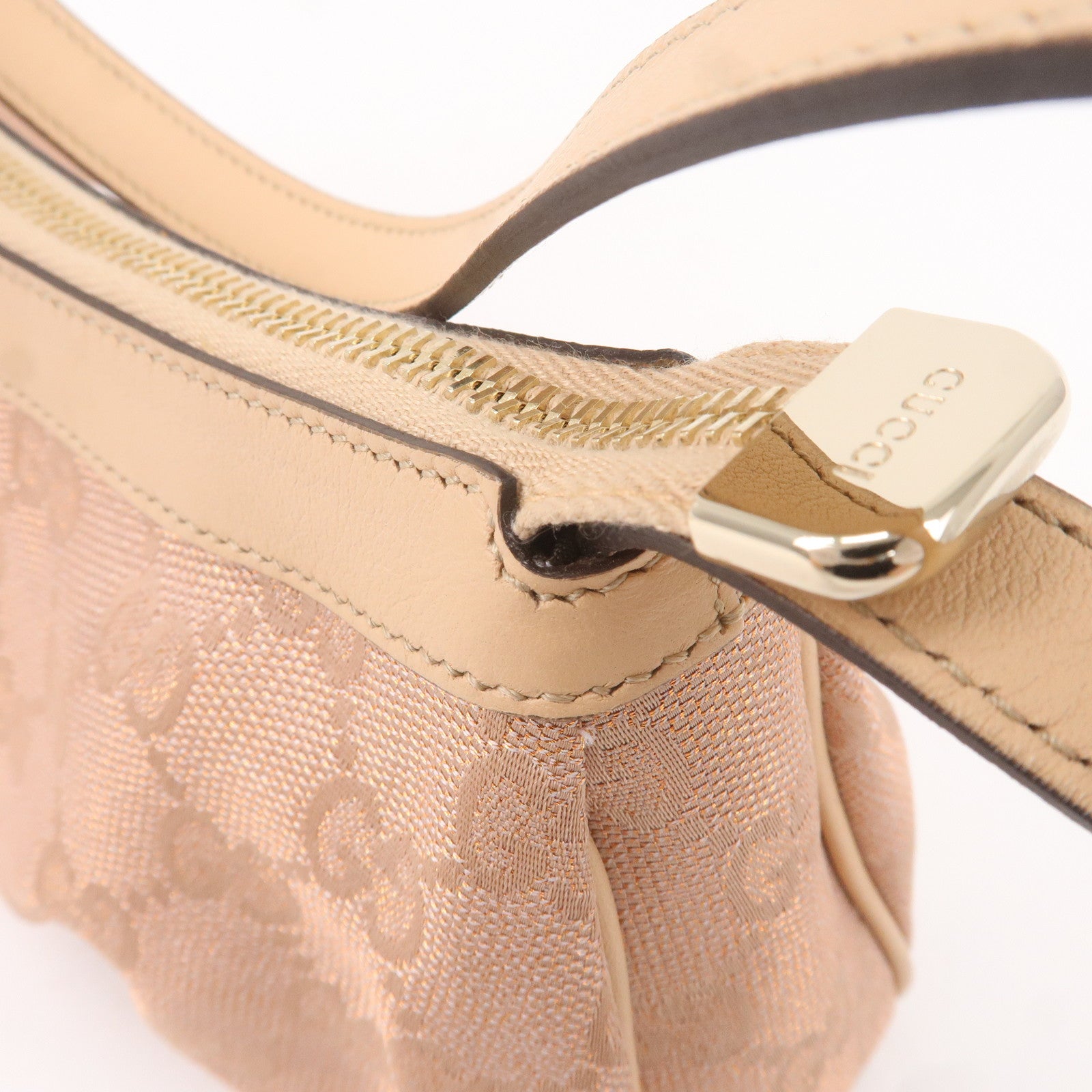 Gucci Lovely Heart Charm Metallic Pink Leather Strap Pochette Shoulder Bag