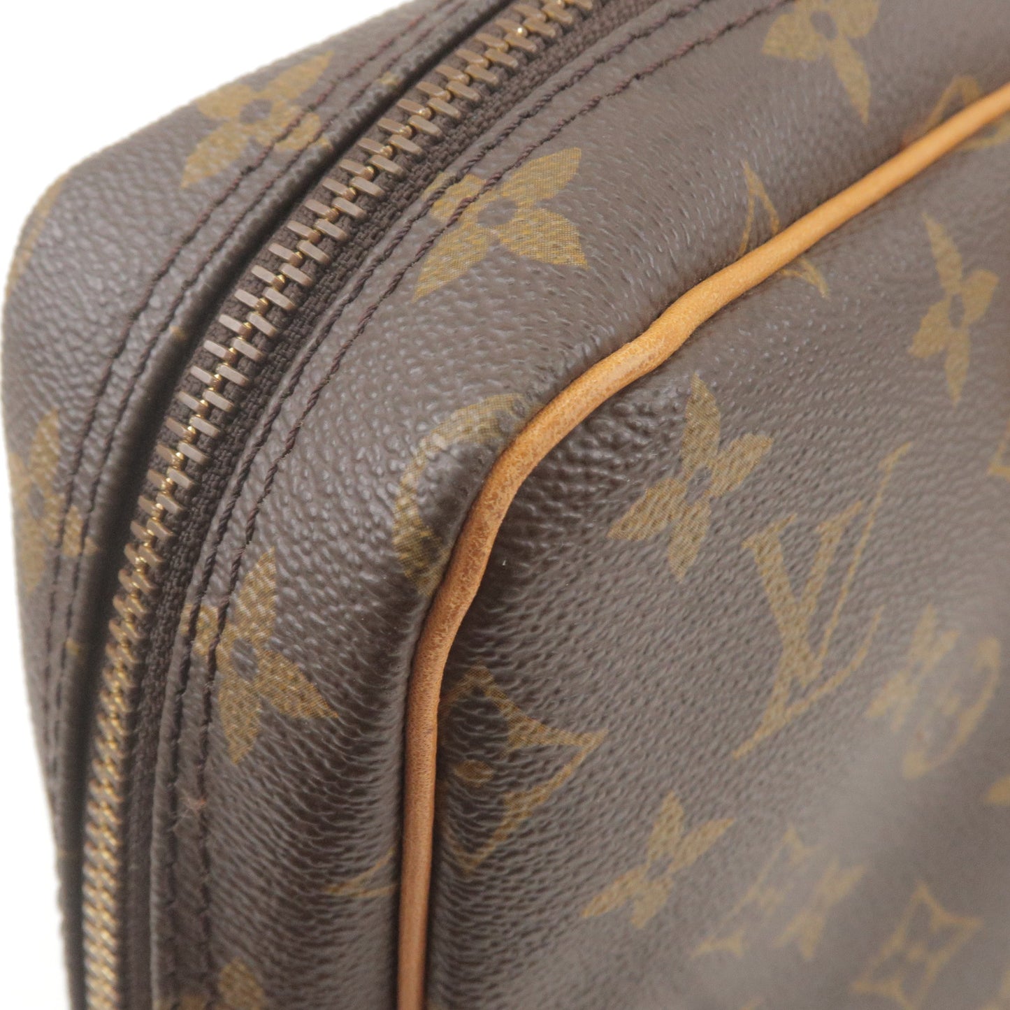 Louis Vuitton Monogram Porte Documents Voyage Bag M53361