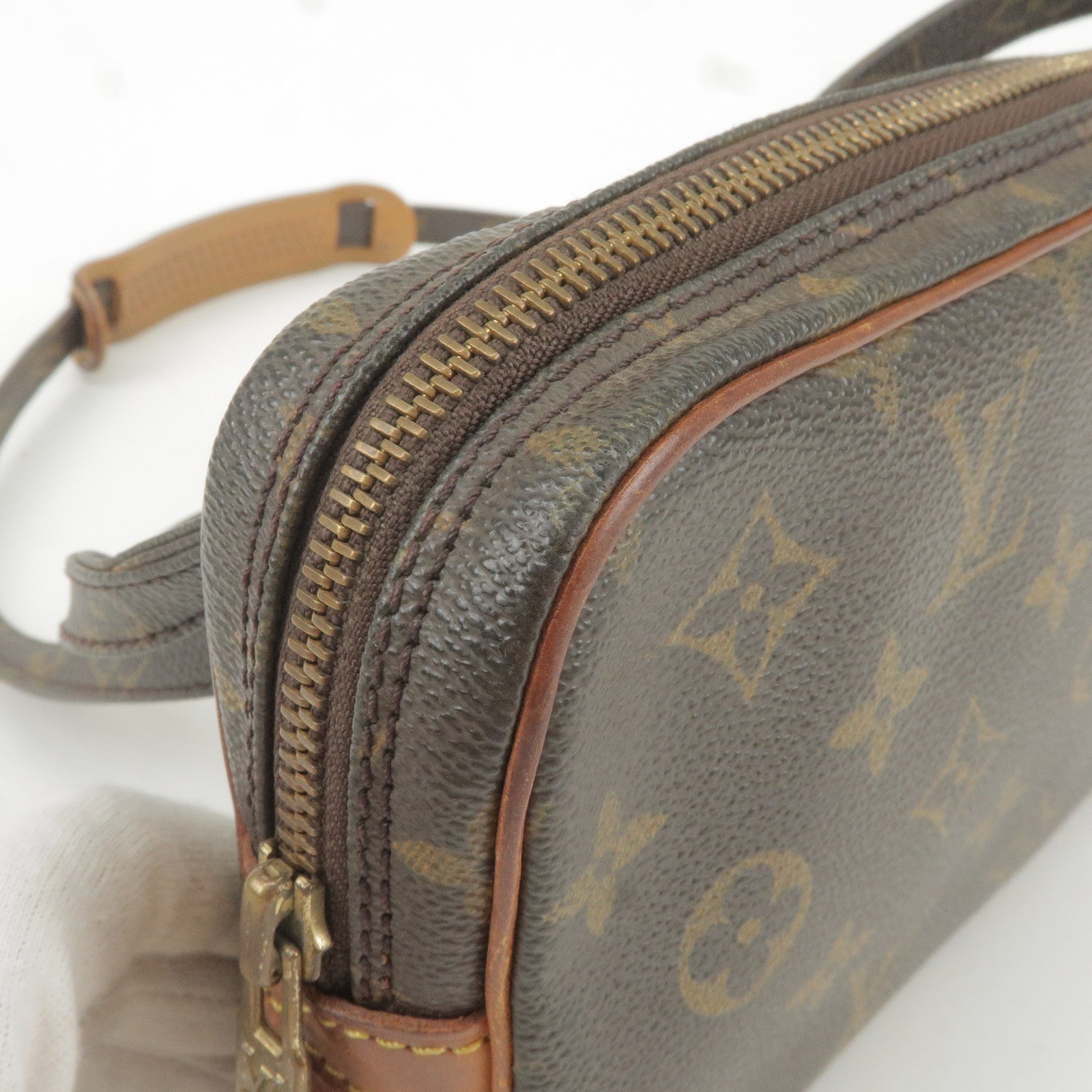 Buy [Used] LOUIS VUITTON Pochette Marly Bandouliere Shoulder Bag Monogram  Brown M51828 from Japan - Buy authentic Plus exclusive items from Japan