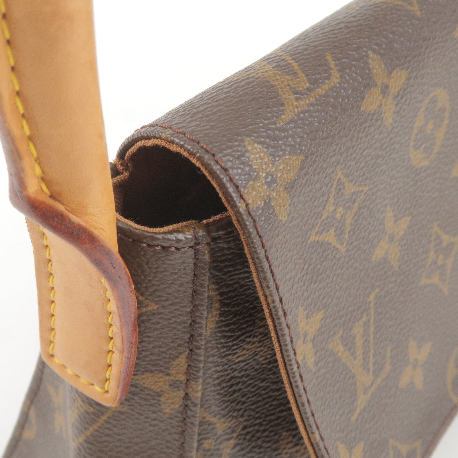 Louis Vuitton Messenger EPI Noir Neo Monceau Hand Shoulder 2 Way Bag Preowned