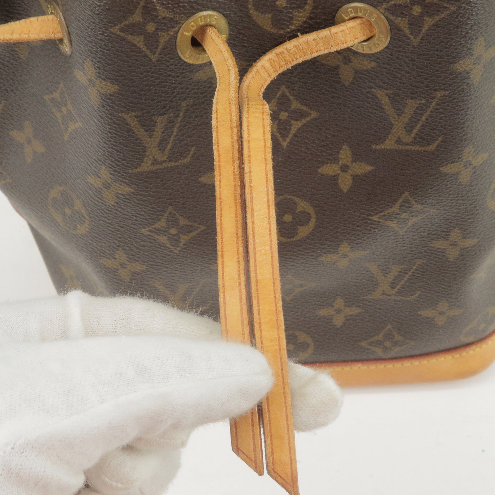 SALE! Authentic Louis Vuitton Damier Azur Noe PM , Women's Fashion