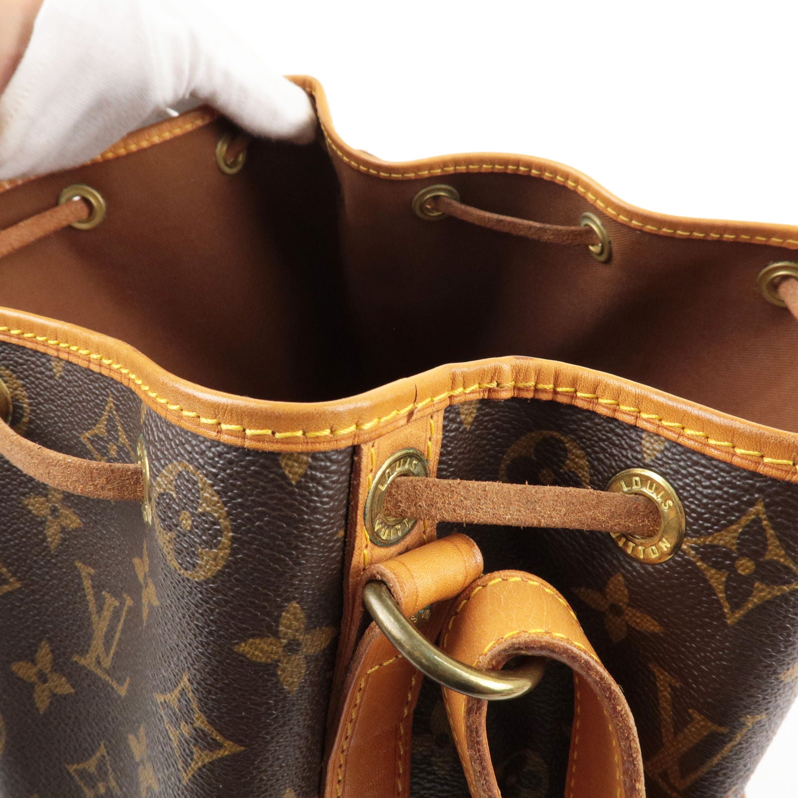 Pre-Owned Louis Vuitton Sac D'epaule PM Bag 