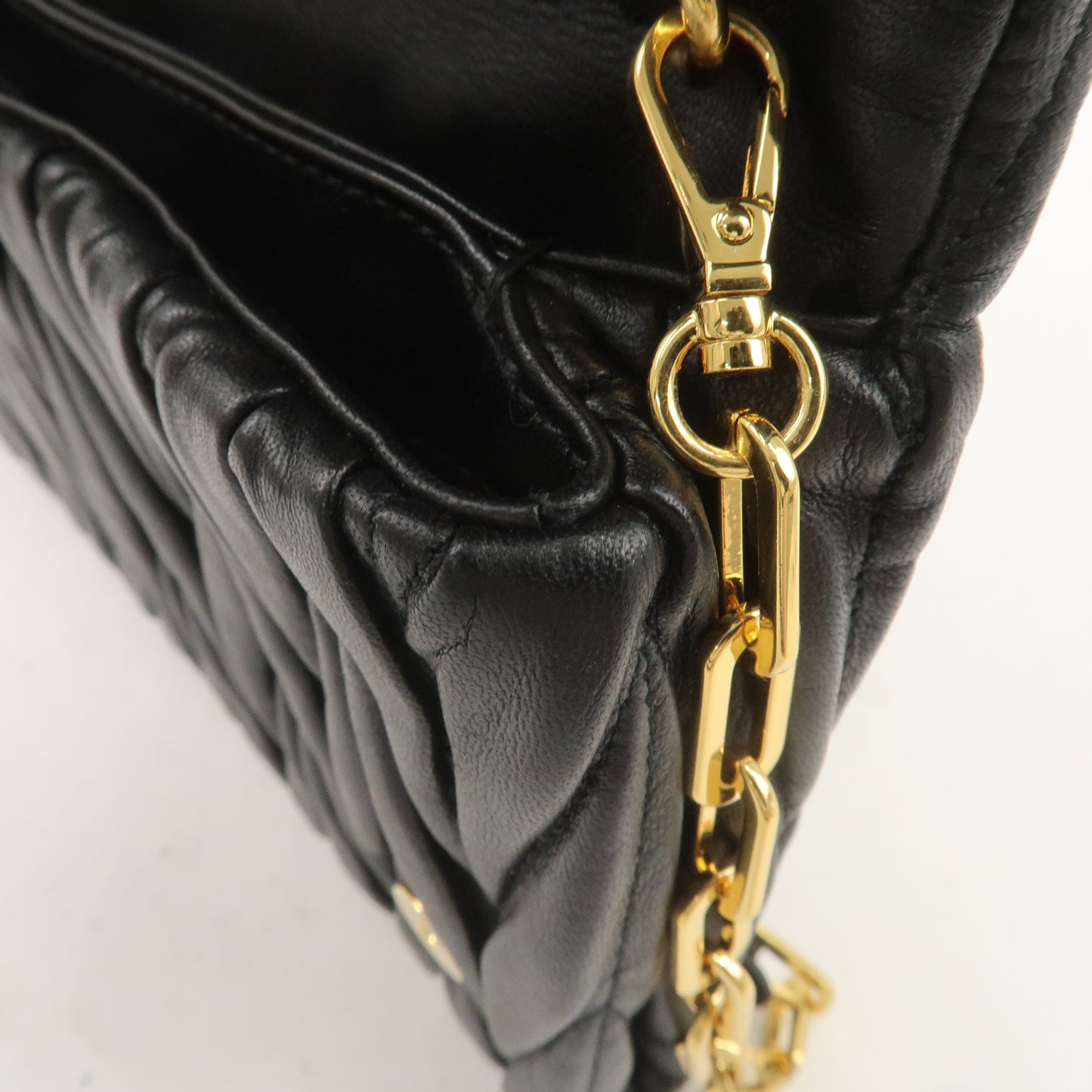 MIU MIU Matelasse Leather Gather Chain Shoulder Bag RP345M