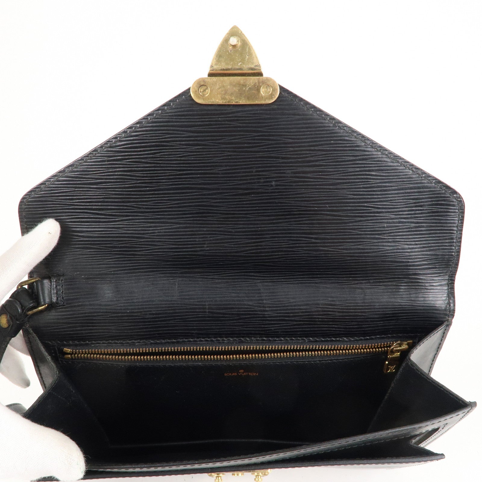 Louis Vuitton, Bags, Louis Vuitton Epi Black Sellier Dragonne Clutch