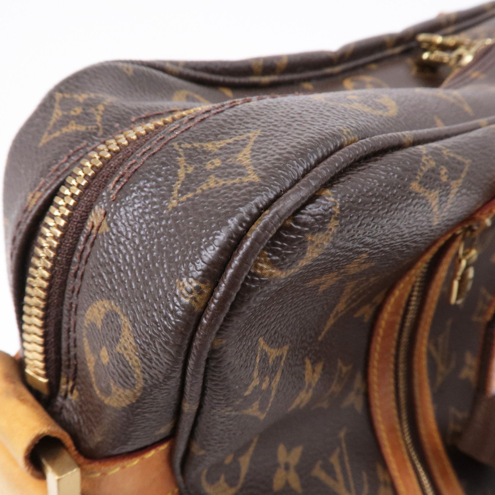Louis Vuitton Sac Bosphore Handbag