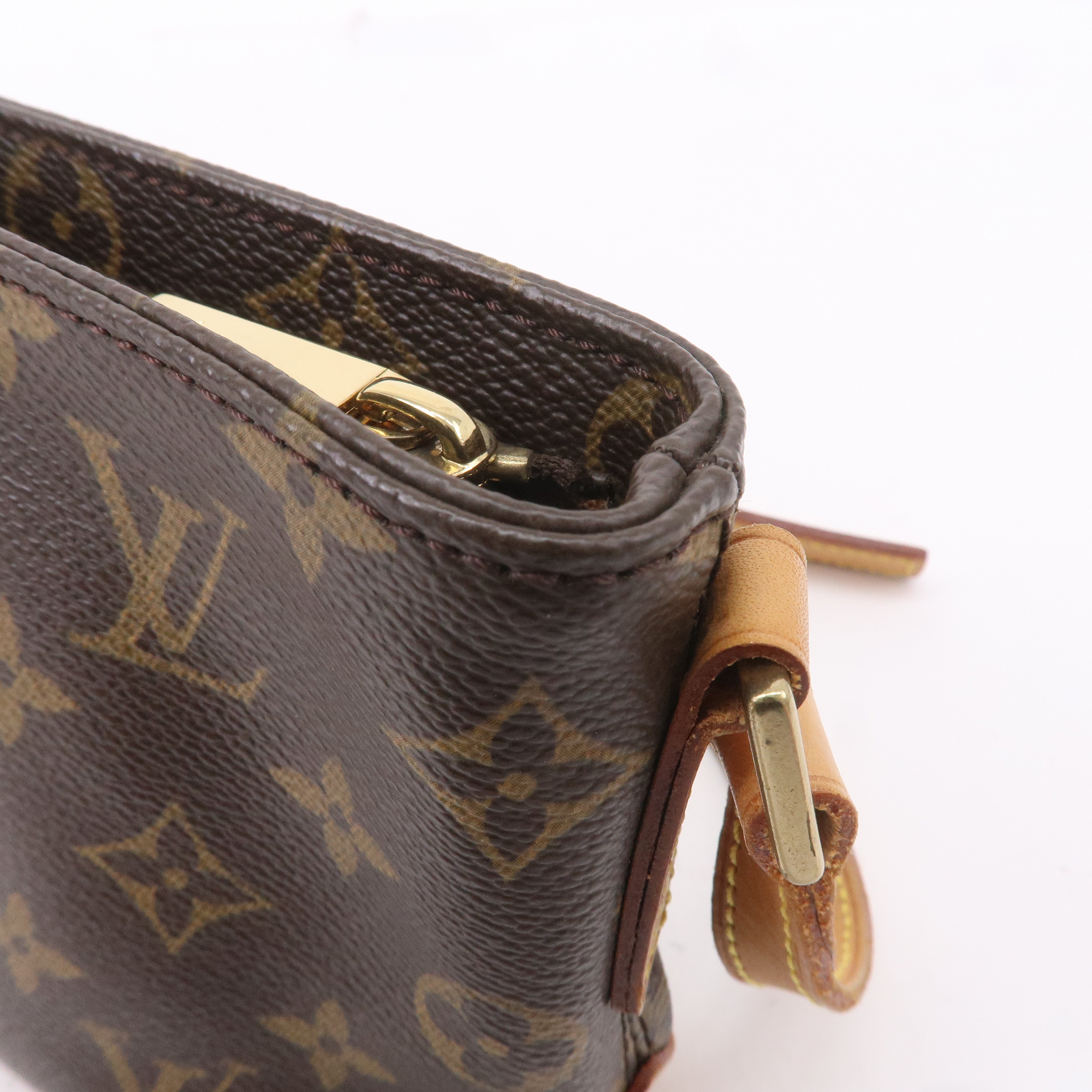 Lv trotteur online crossbody