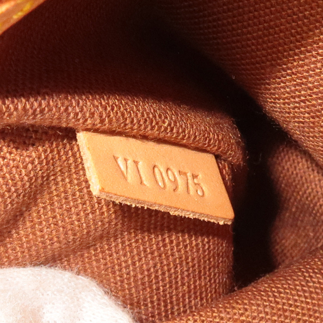 Authentic Louis Vuitton Monogram Alma MM Handbag M51130