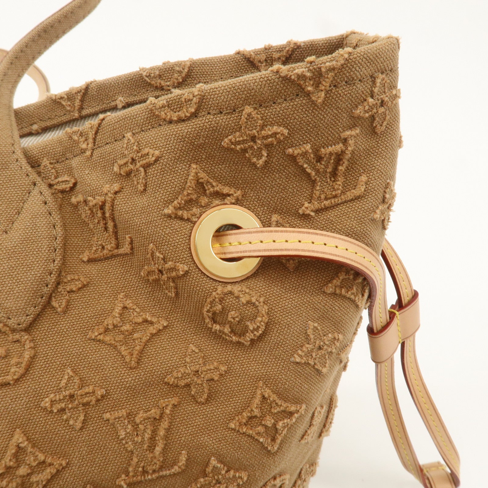 Louis Vuitton Monogram Stone Neverfull MM Tote Bag M40833