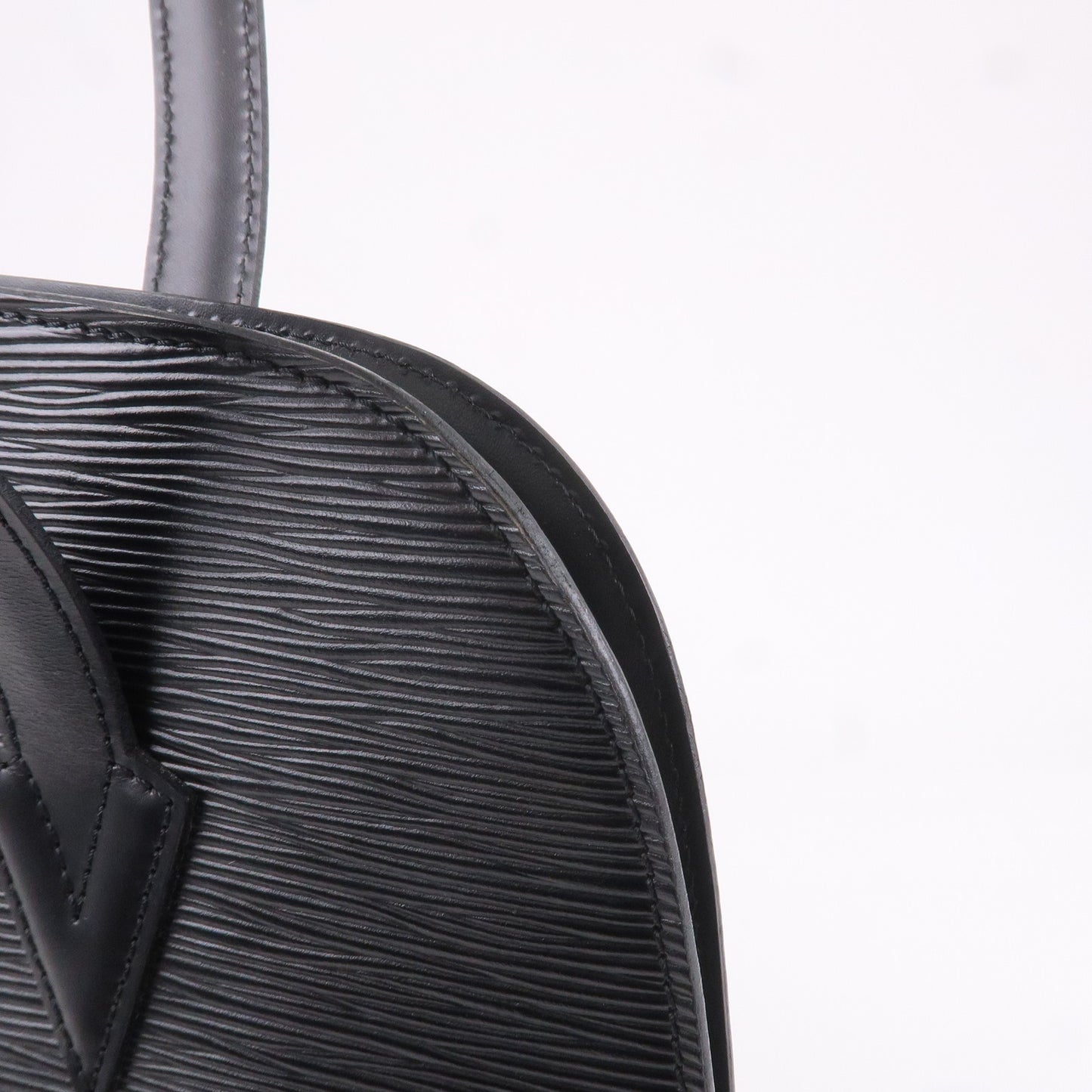 Louis Vuitton Epi Lussac Shoulder Bag Noir Black M52282