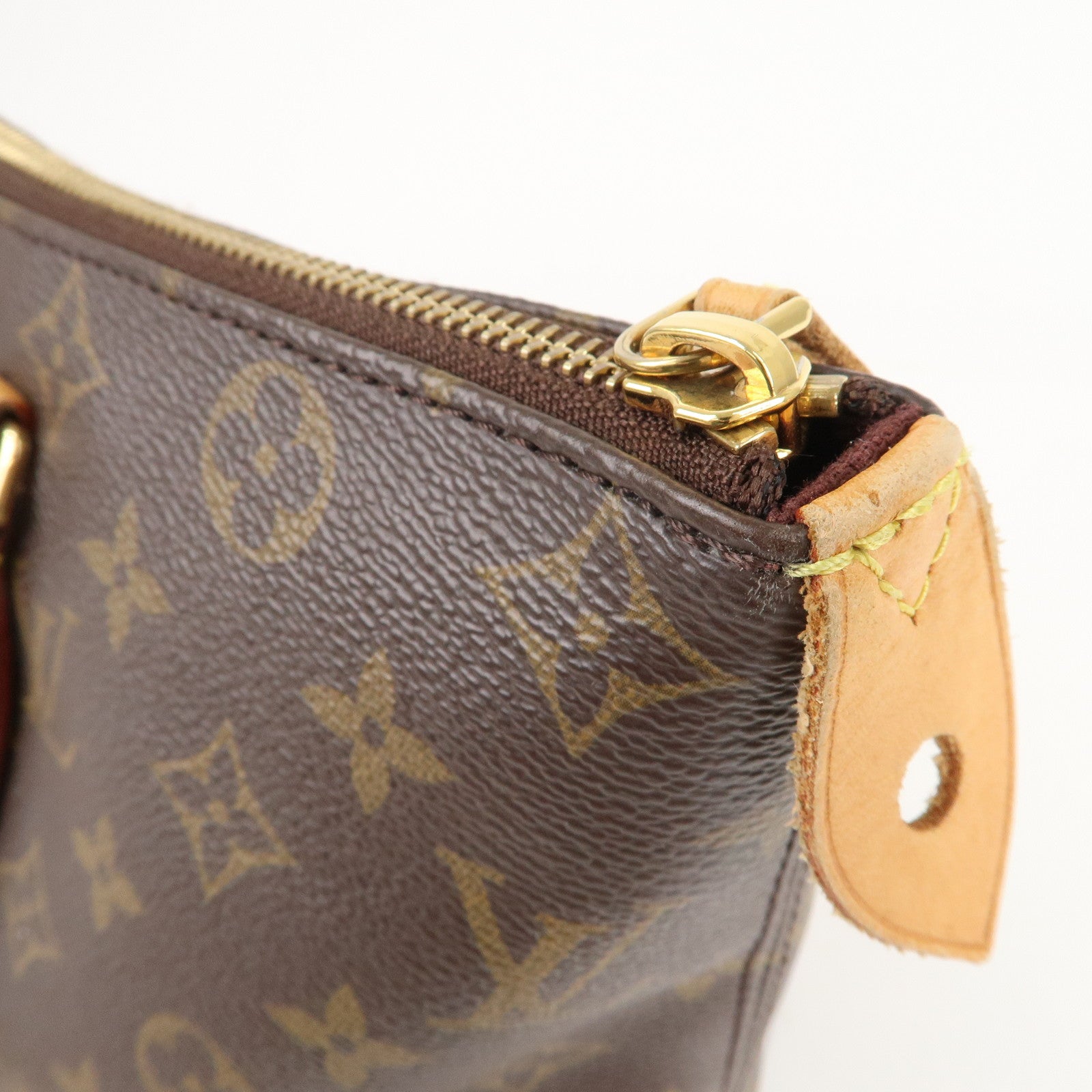 Louis Vuitton Iena Shoulder Bags for Women