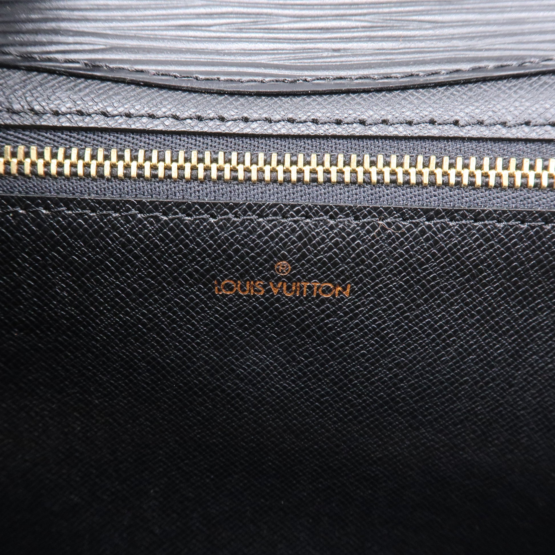 Louis-Vuitton-Epi-Montaigne-27-Clutch-Bag-Noir-Black – dct-ep_vintage  luxury Store