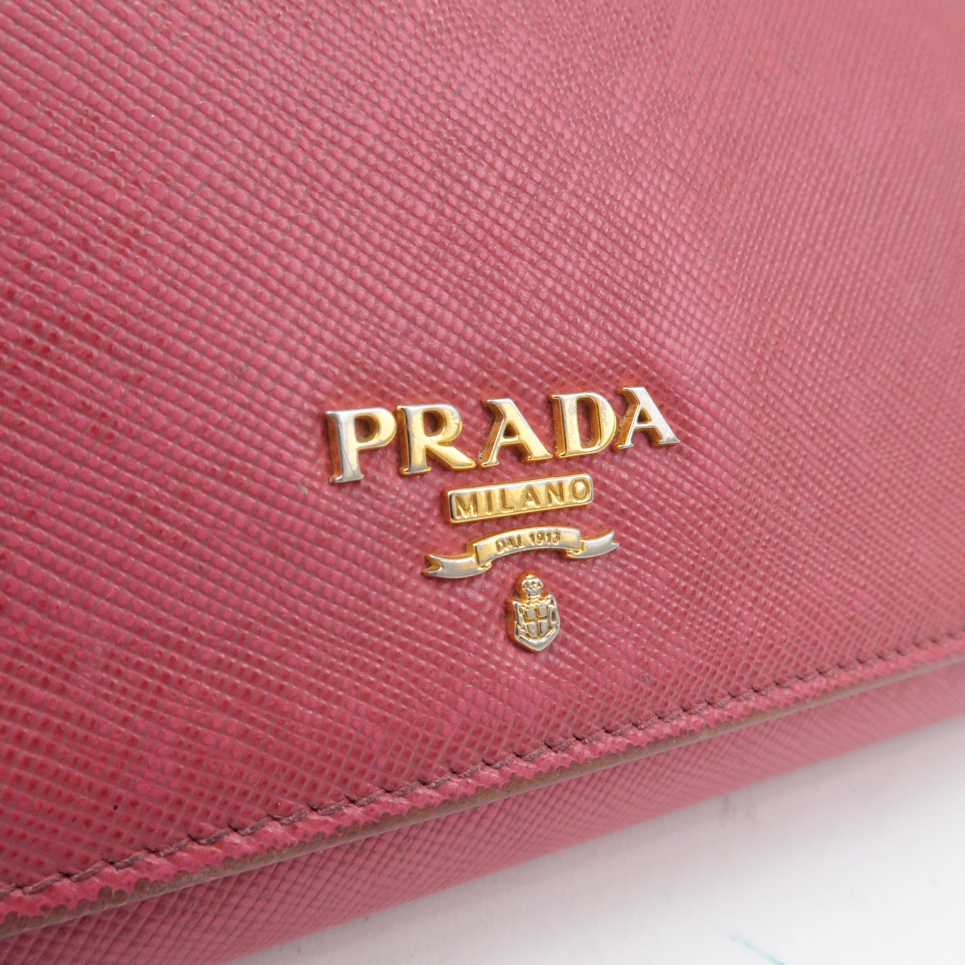 PRADA-Saffiano-Metal-Chain-Wallet-Pink-1M1290