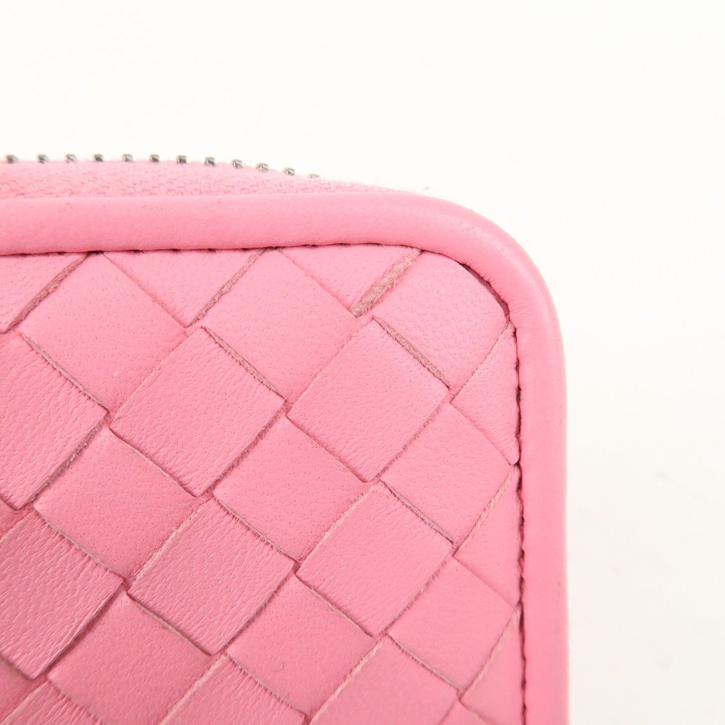 BOTTEGA VENETA Intrecciato Leather Round Zippy Coin Case Pink