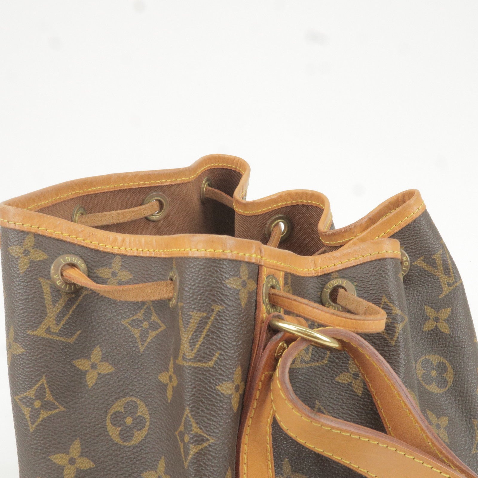 Louis+Vuitton+OnTheGo+Tote+PM+Navy+Nacre+Leather for sale online