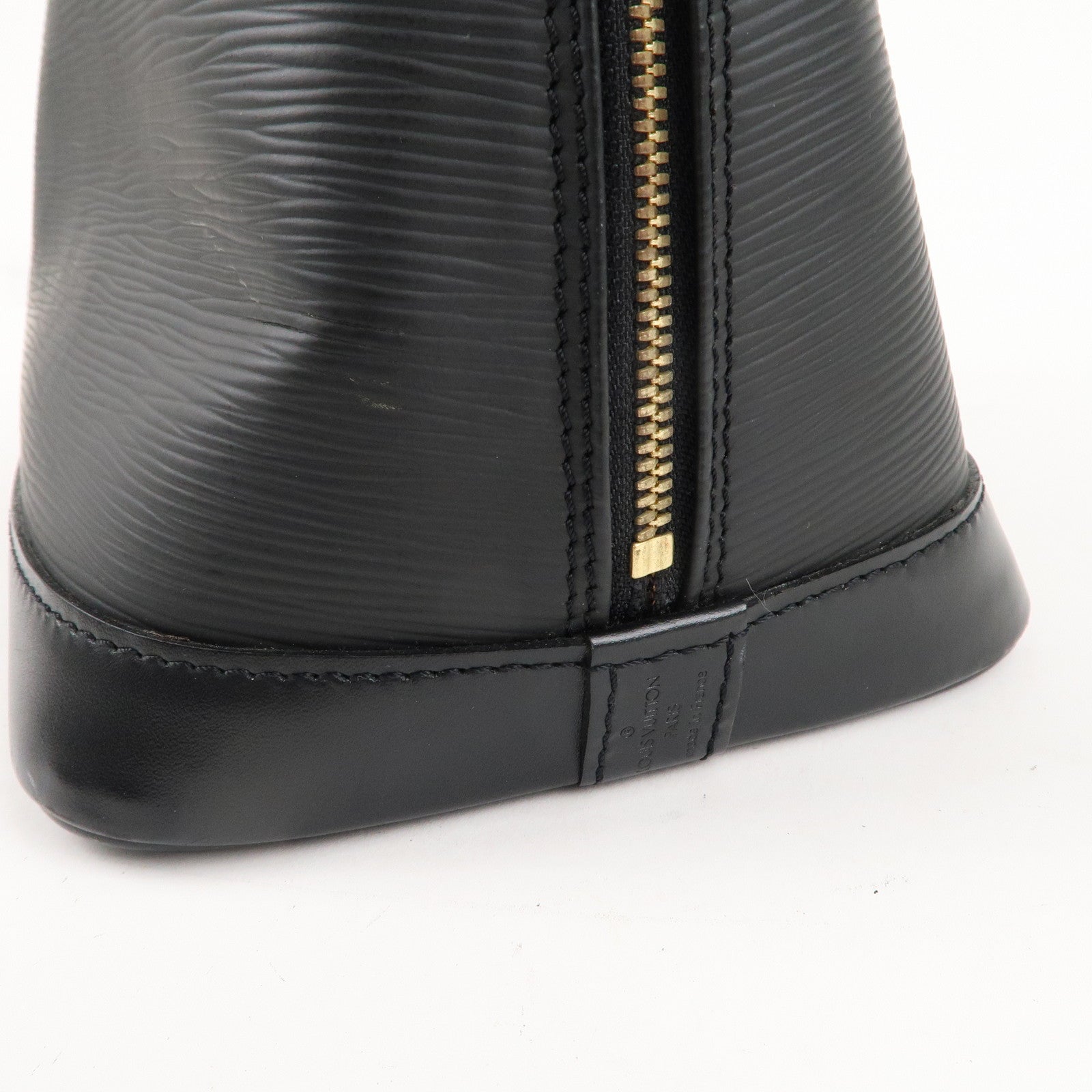 Louis Vuitton Epi Alma Handbag Noir M52142 – Timeless Vintage Company