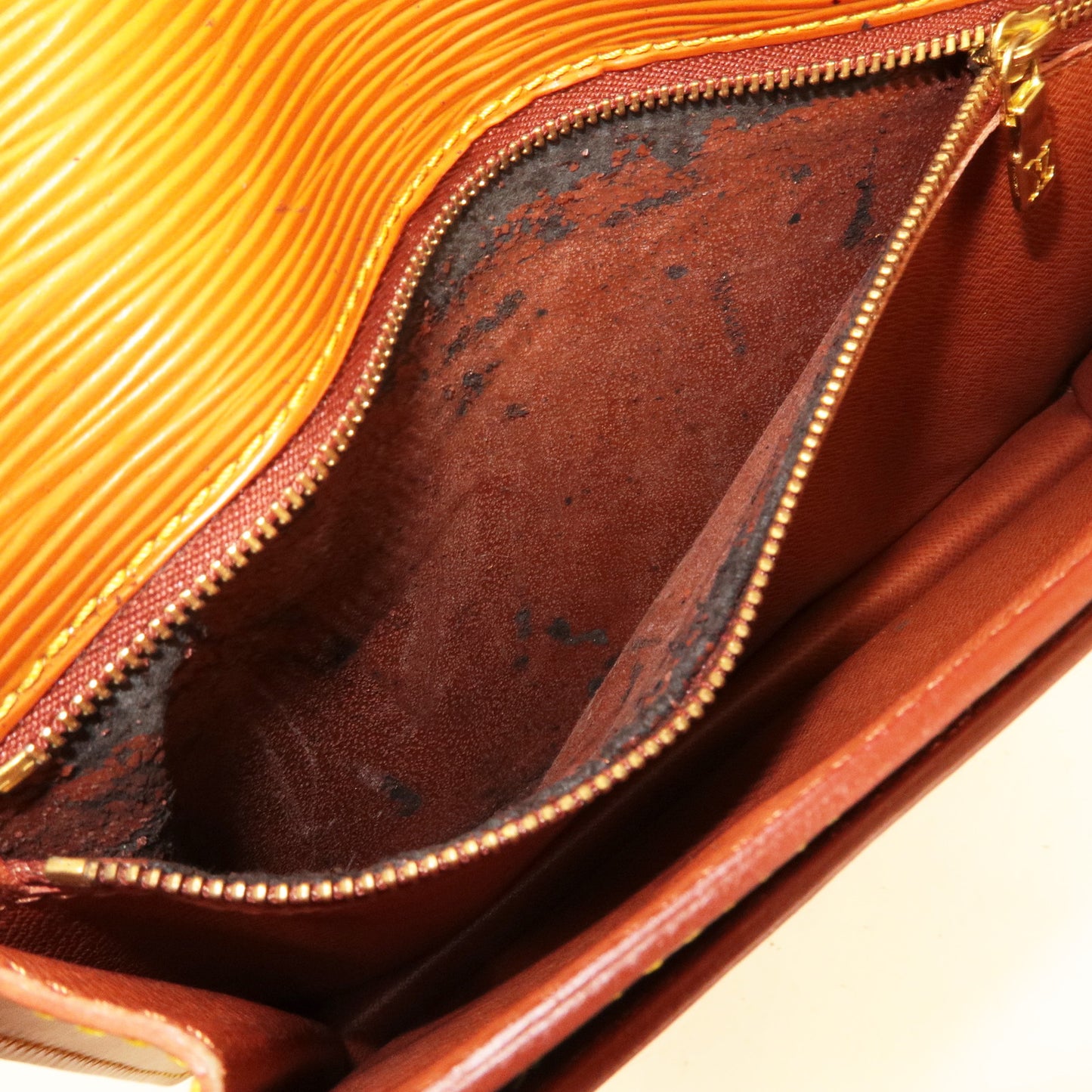Louis Vuitton Epi Sellier Dragonne Clutch Bag Purse M52618