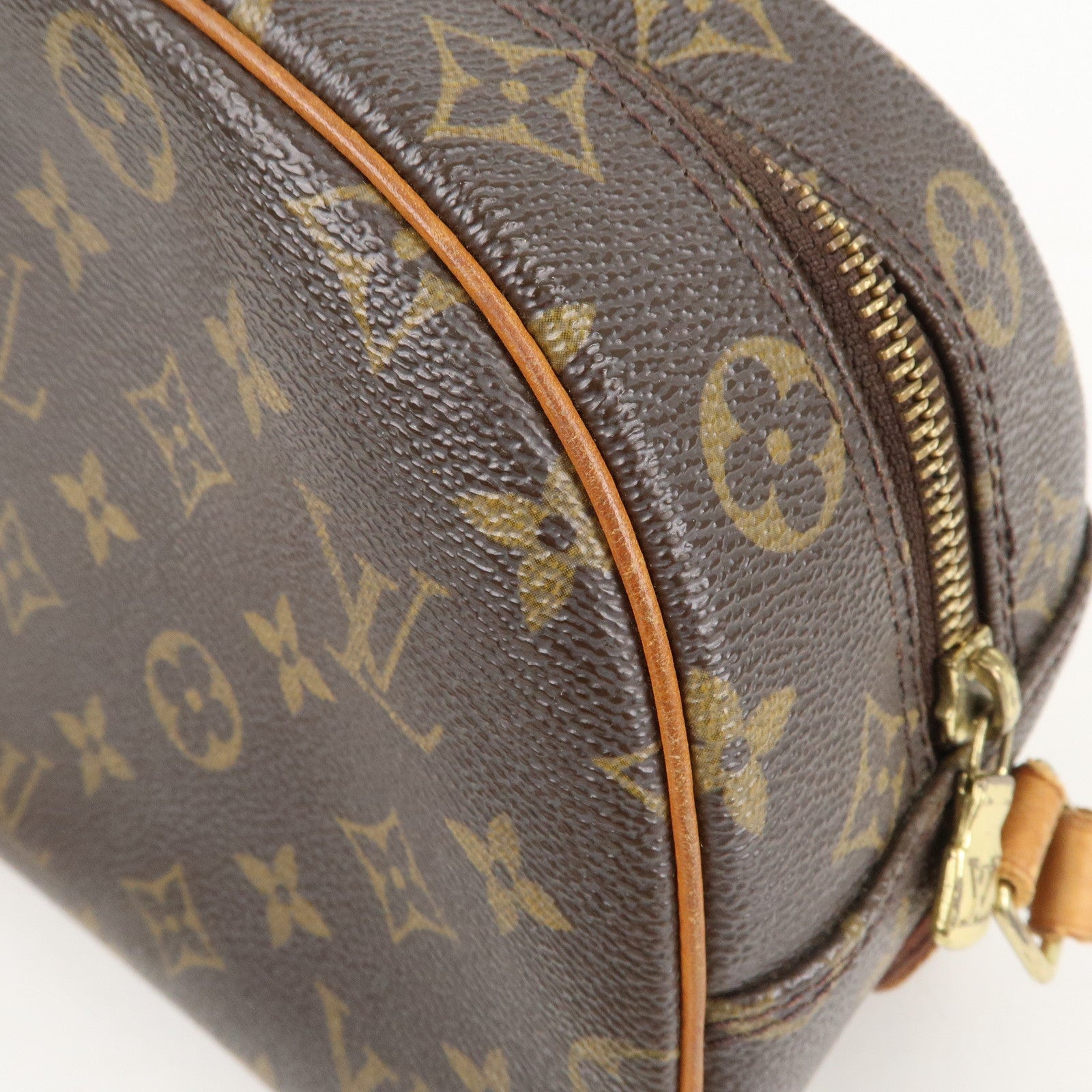 Louis Vuitton Blois Shoulder Bag - Farfetch
