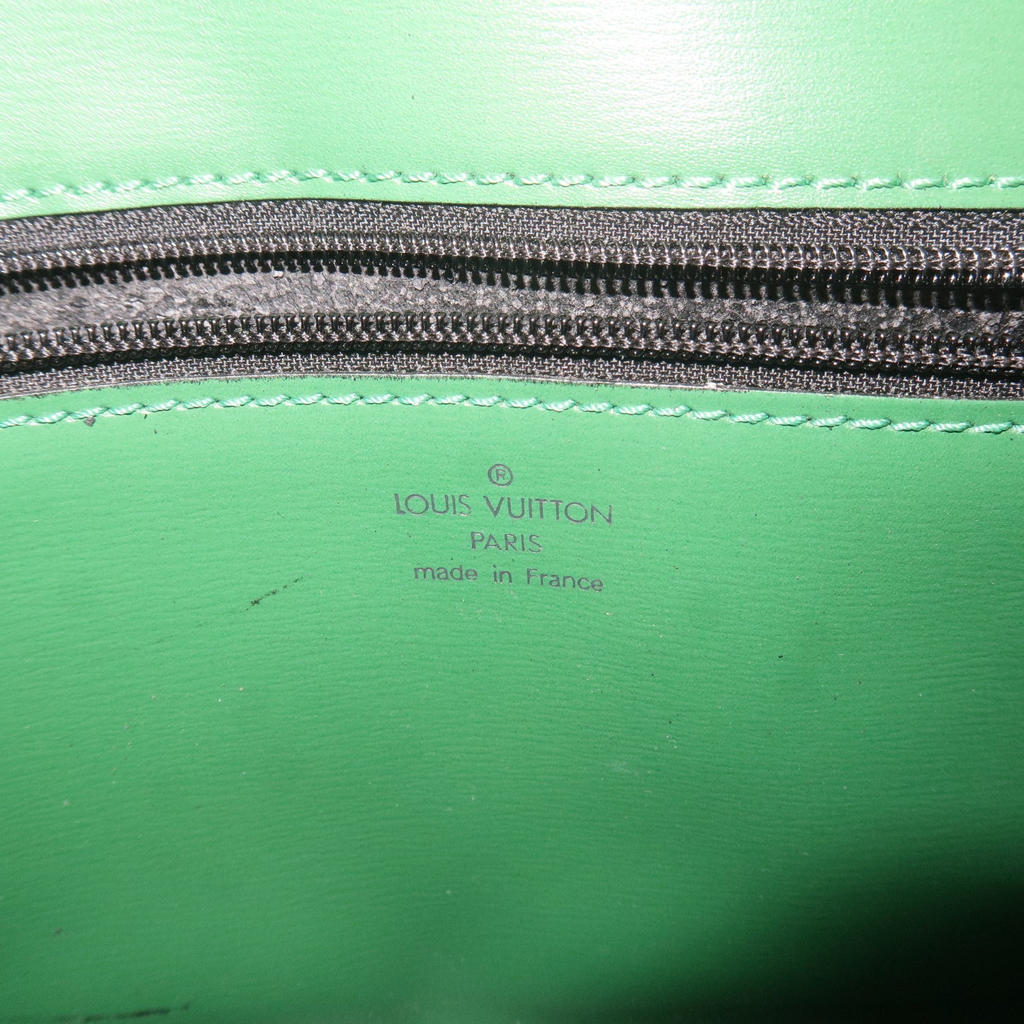 Louis Vuitton Epi Pochette Arche Shoulder Bag Green M52574