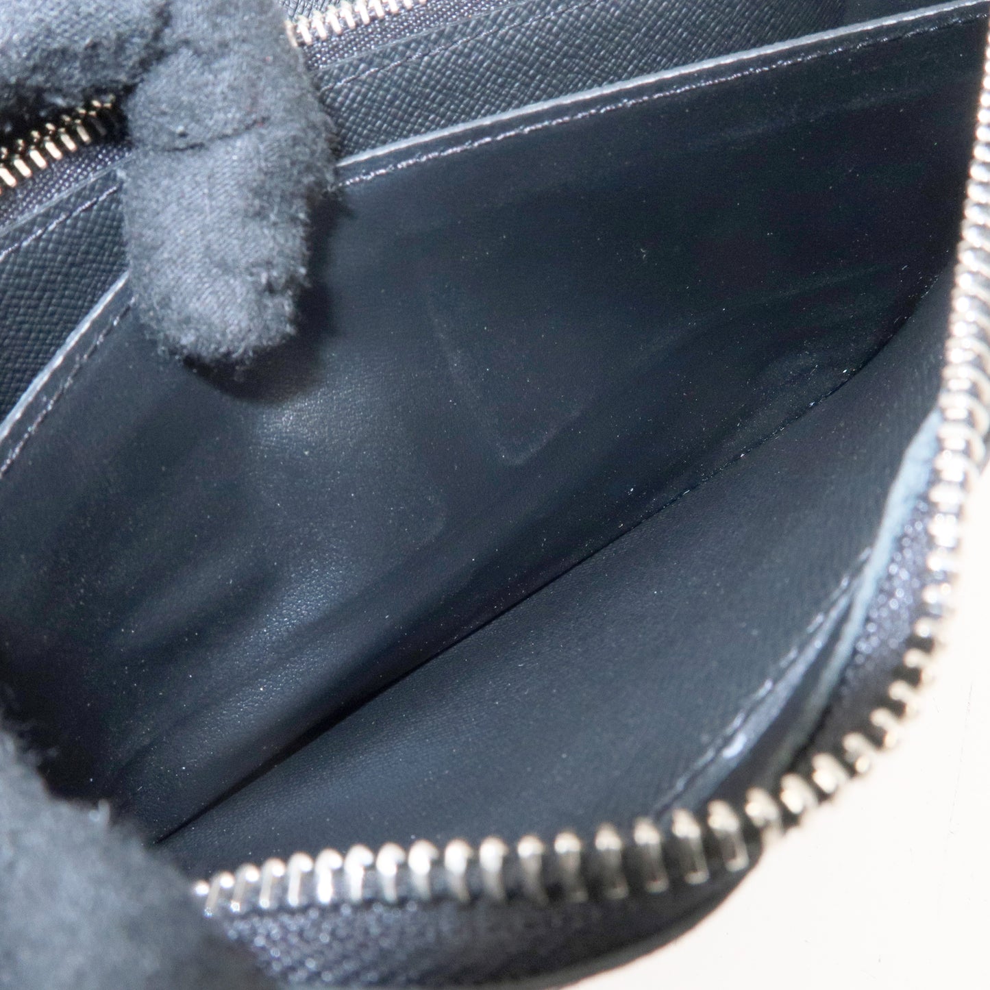 Louis Vuitton Taiga Zippy Wallet XL Organizer Ardoise M44275