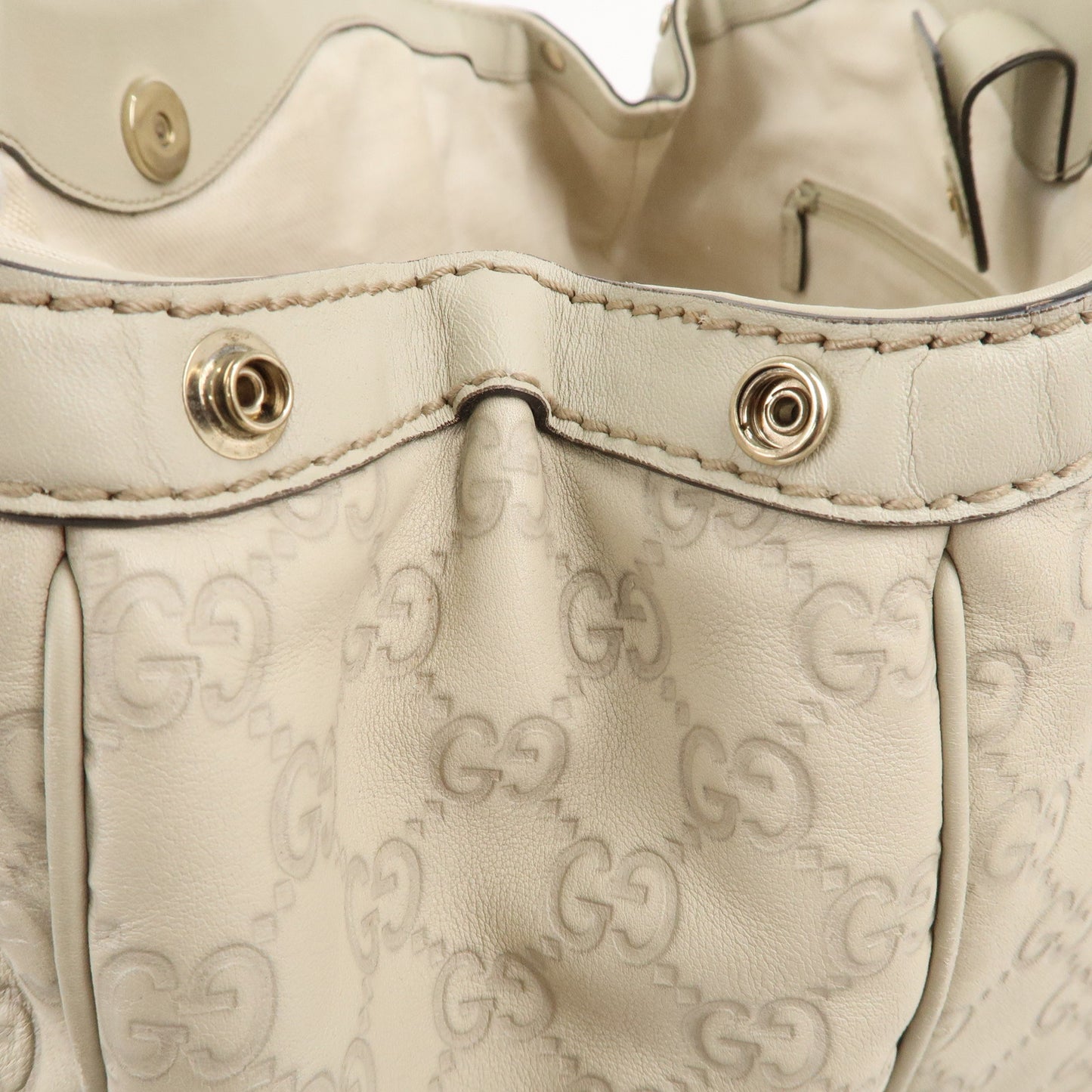 At Auction: Gucci Ivory Woven Leather Sukey Tote Bag