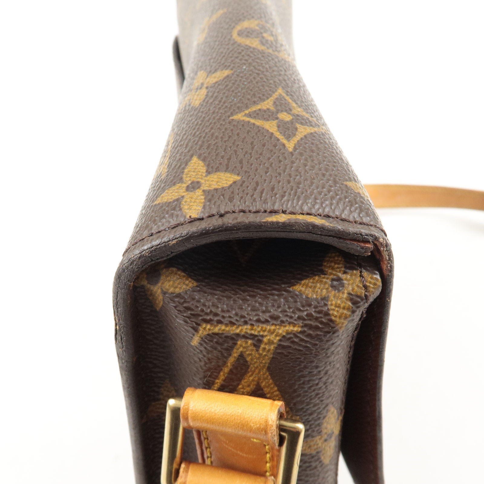 Louis Vuitton Carmel Mahina Leather Hobo Bag - Cream print