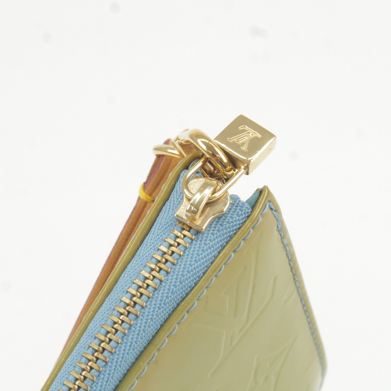 Louis-Vuitton-Monogram-Vernis-Lexington-Pouch-Baby-Blue-M91011 –  dct-ep_vintage luxury Store