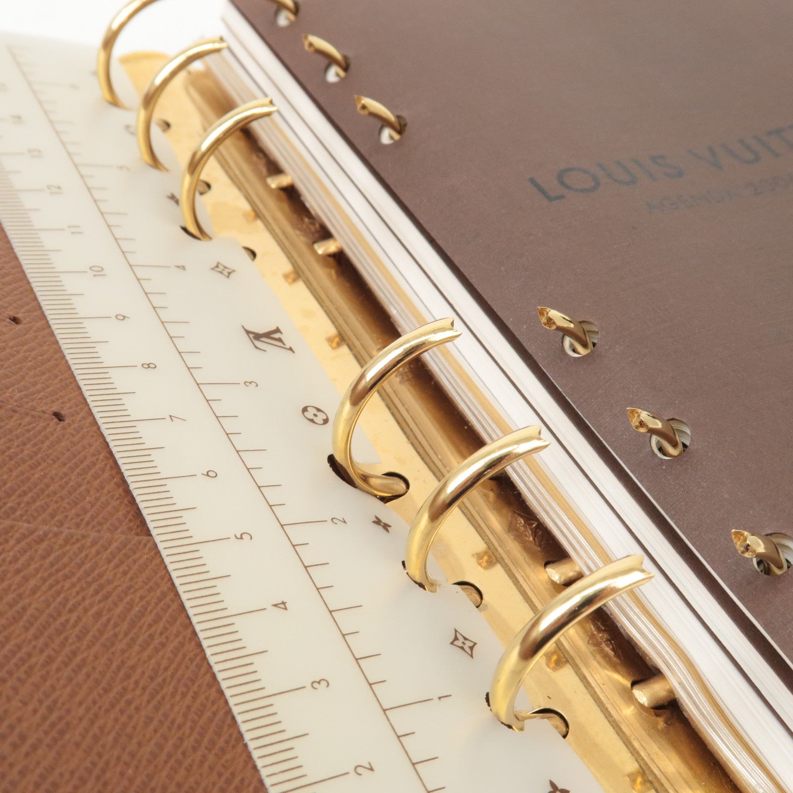 Shop Louis Vuitton MONOGRAM Medium Ring Agenda Cover (R20105) by
