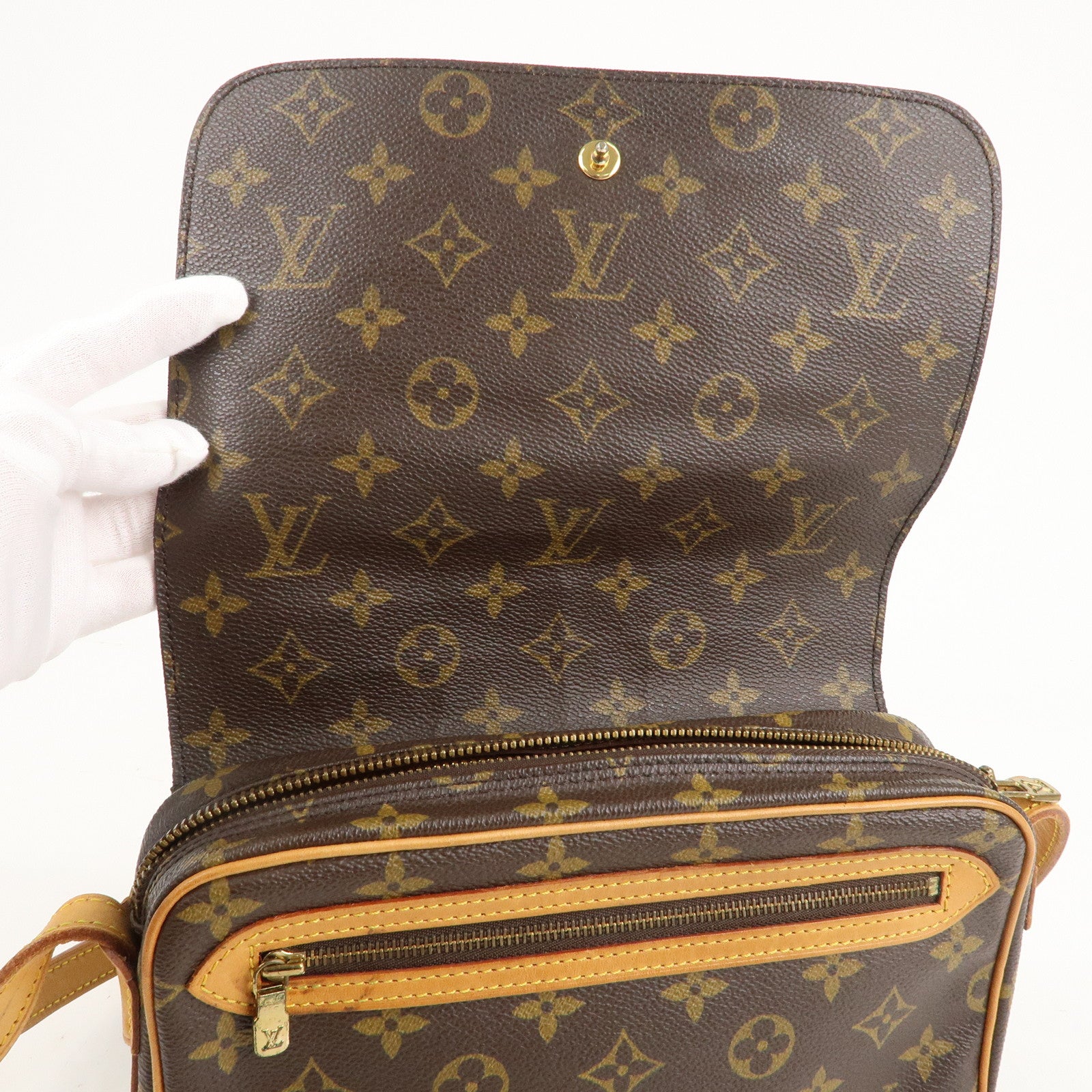 Louis-Vuitton-Monogram-Saint-Germain-24-Shoulder-Bag-M51210 –  dct-ep_vintage luxury Store