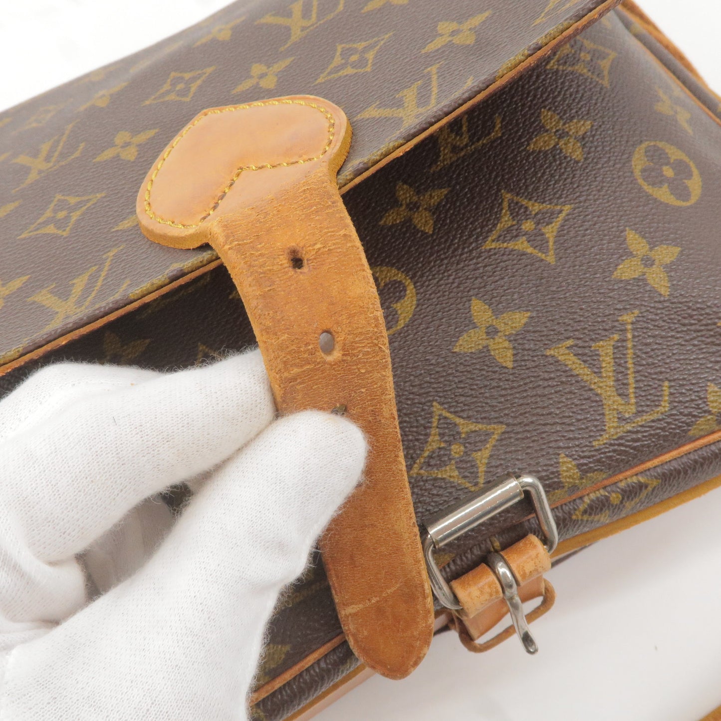 Louis-Vuitton-Monogram-Cartouchiere-26-Shoulder-Bag-M51252 – dct