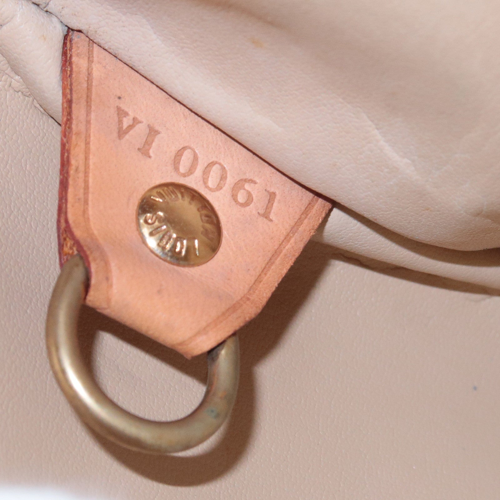 LOUIS VUITTON Monogram Vernis Bedford Hand Bag Beige M91006 LV
