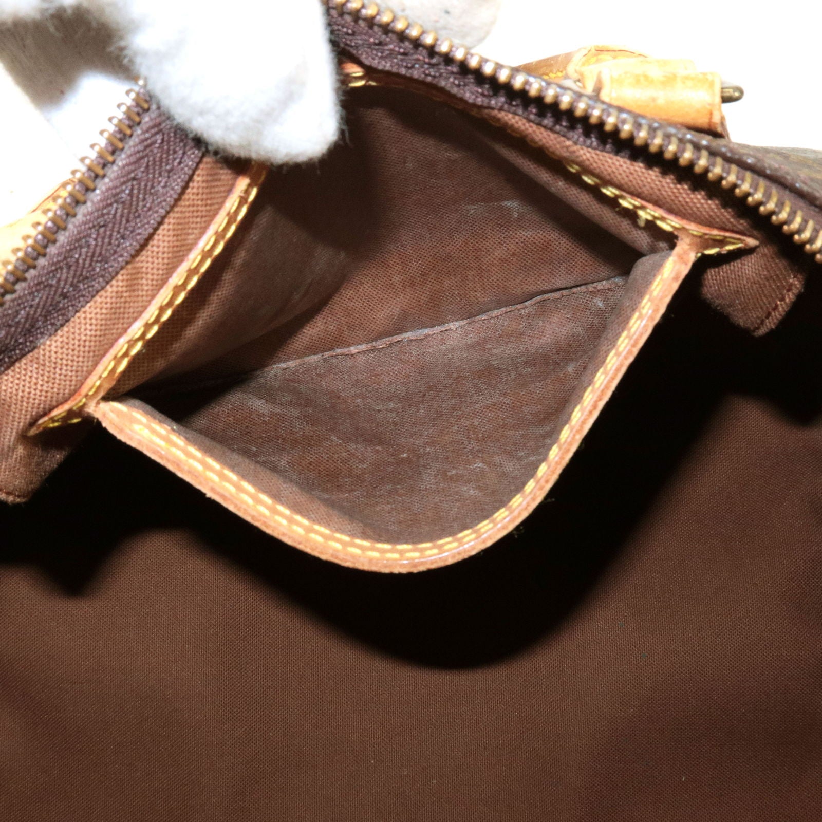 Louis Vuitton 2008 pre-owned Mahina XS shoulder bag Brown