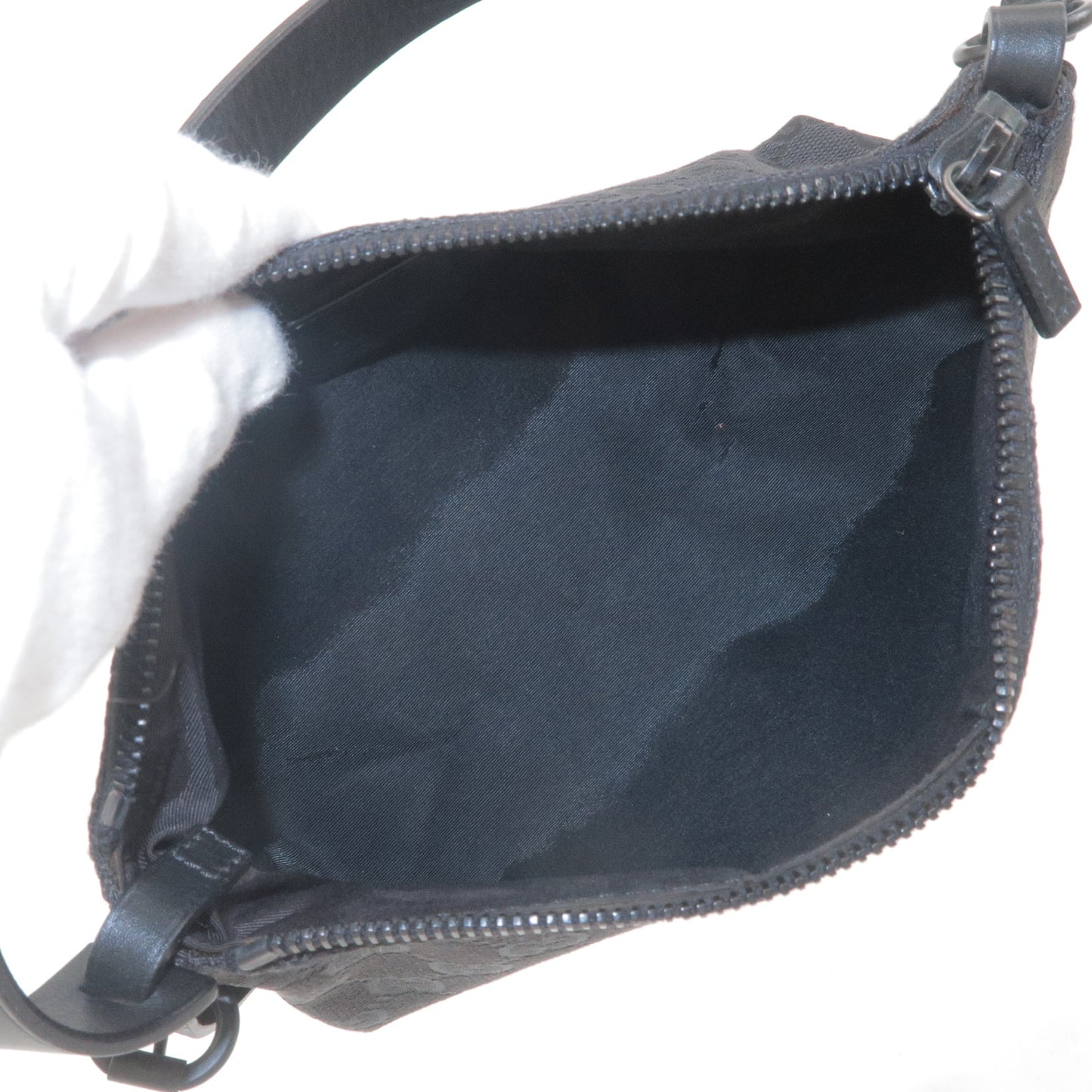 GUCCI GG Canvas Leather Purse Hand Bag Pouch Black 103399