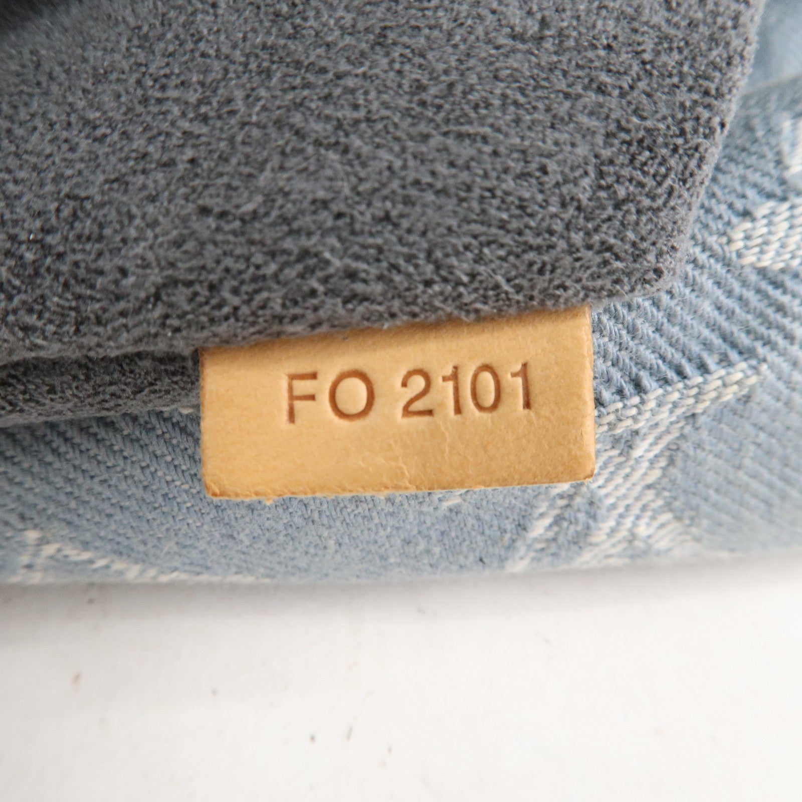 Louis-Vuitton-Monogram-Denim-Daily-GM-Shoulder-Bag-M40492 – dct
