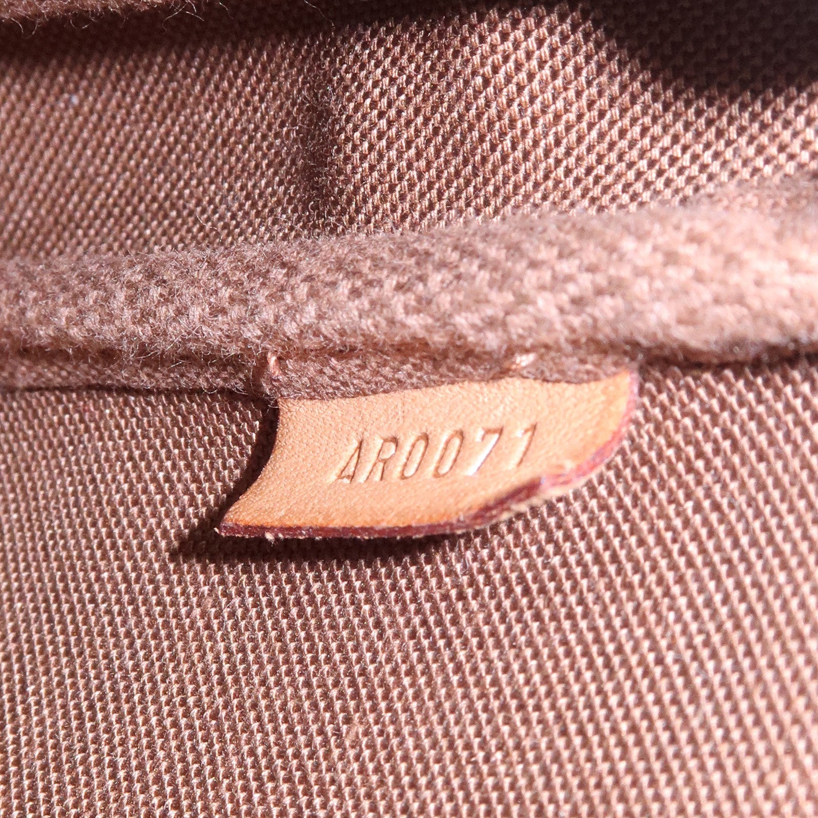 Hand - Pochette - Accessoires - Bag - Vuitton - M51980 – dct - Louis - louis  vuitton collection photos pfw mens fall - Monogram - ep_vintage luxury Store