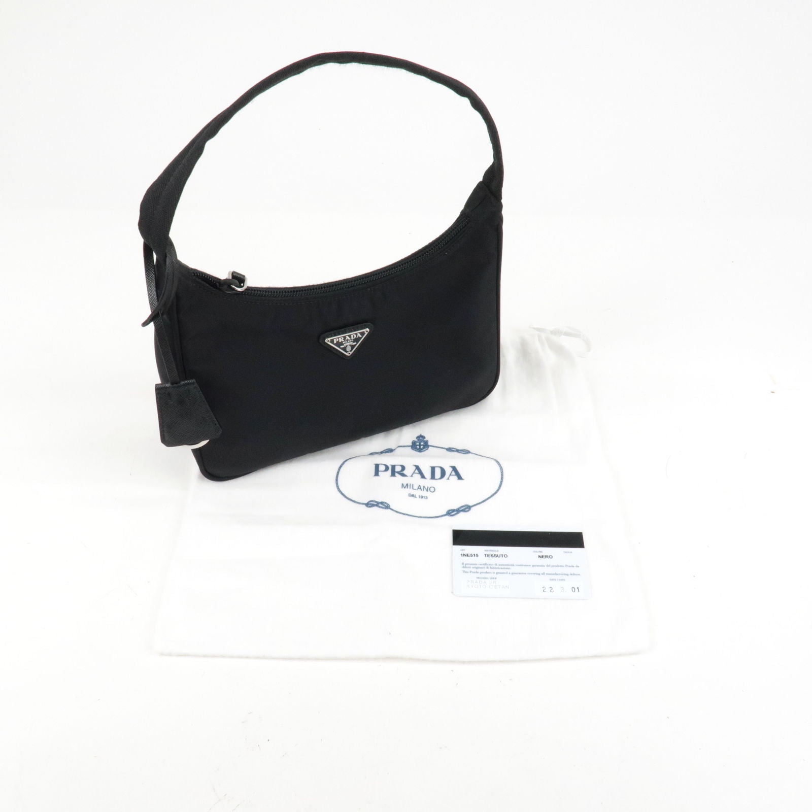 Prada-Re-Edition-Nylon-Hand-Bag-Pouch-Black-NERO-1NE515 – dct-ep_vintage  luxury Store