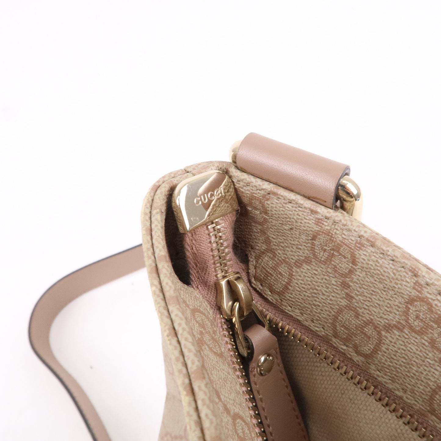 GUCCI GG Supreme Leather Shoulder Bag Pink Beige 295257