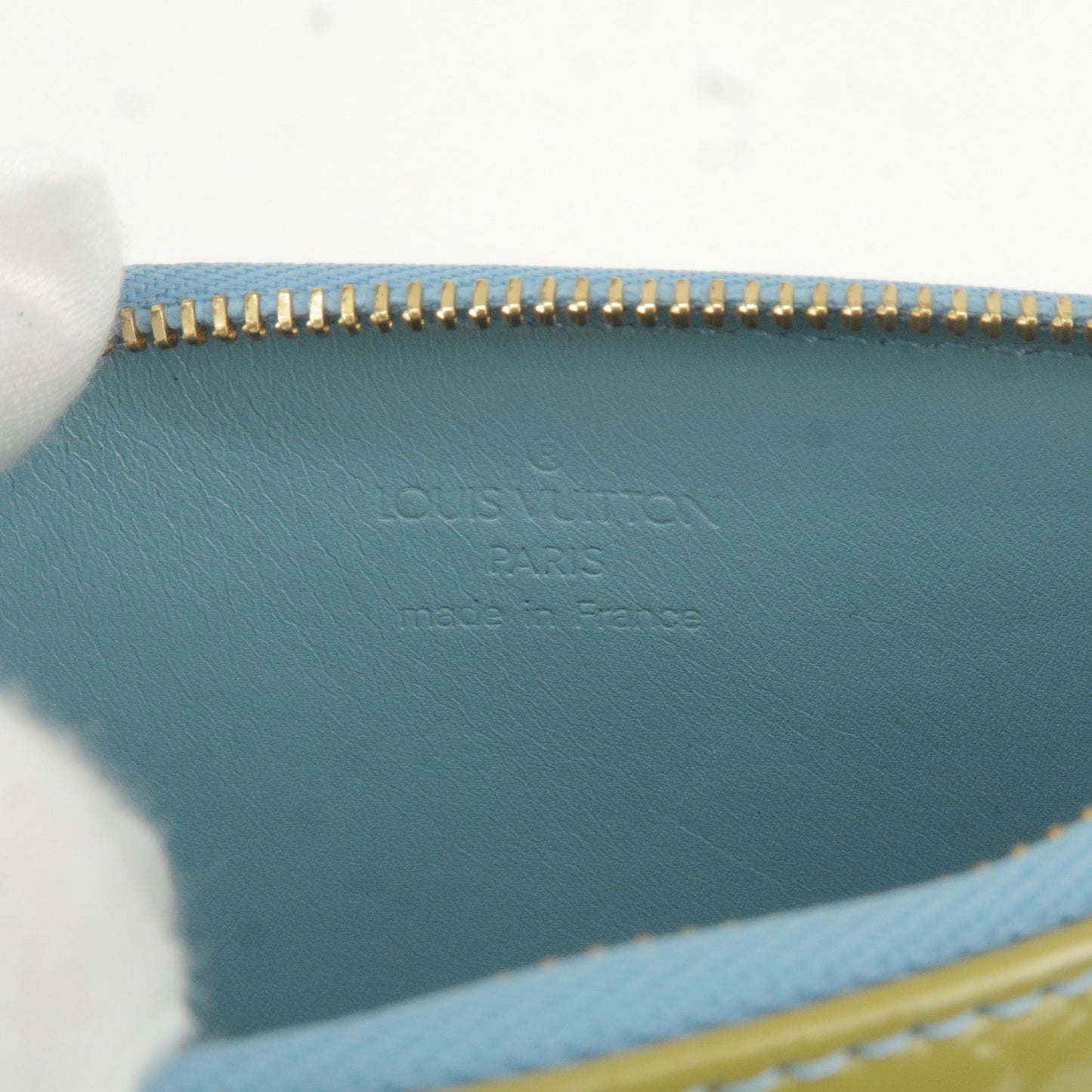 Louis Vuitton Monogram Vernis Lexington Pouch Baby Blue M91011