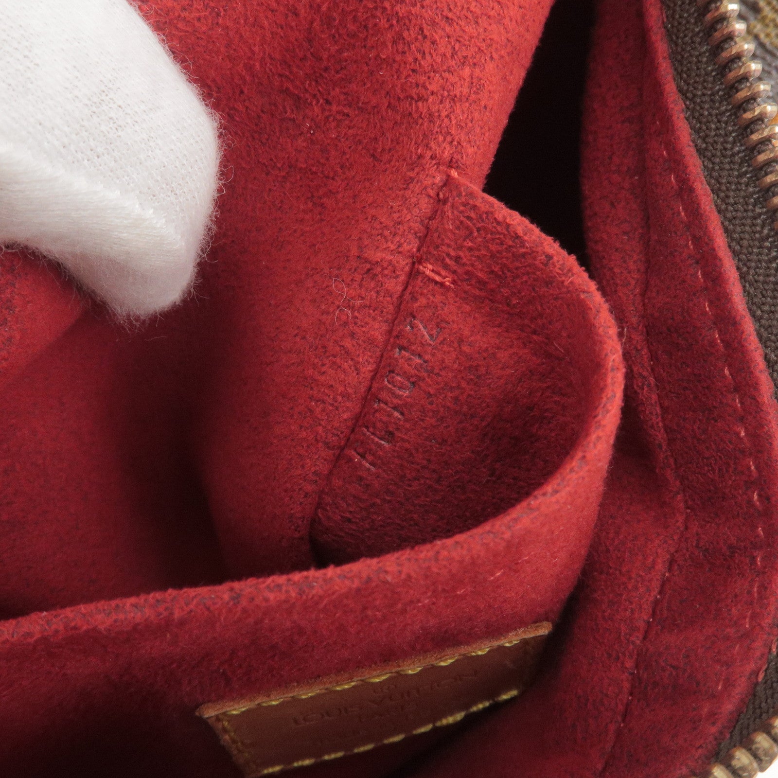 Authentic Louis Vuitton Epi Leather Free Run Red Vintage -  Denmark