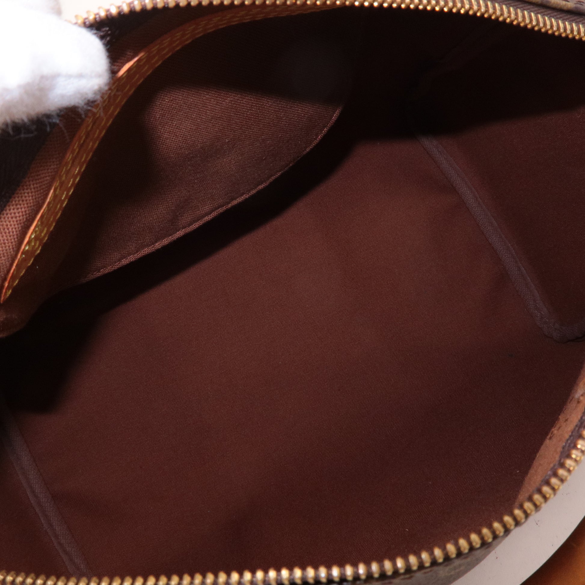 Louis-Vuitton Epi Speedy 30-Hand Boston Bag