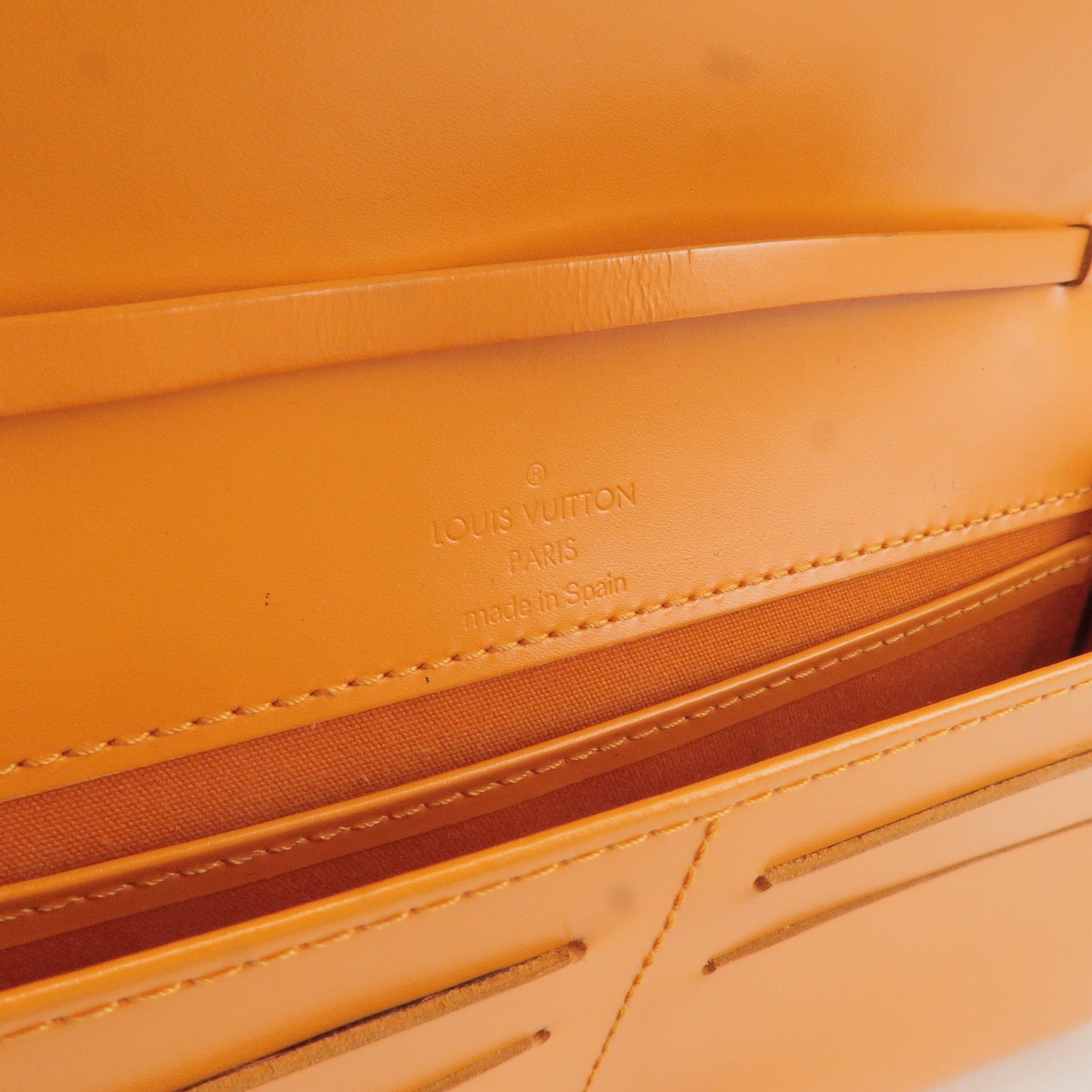 Louis-Vuitton-Epi-Honfleur-Clutch-Bag-Hand-Bag-Mandarin-M5273H –  dct-ep_vintage luxury Store