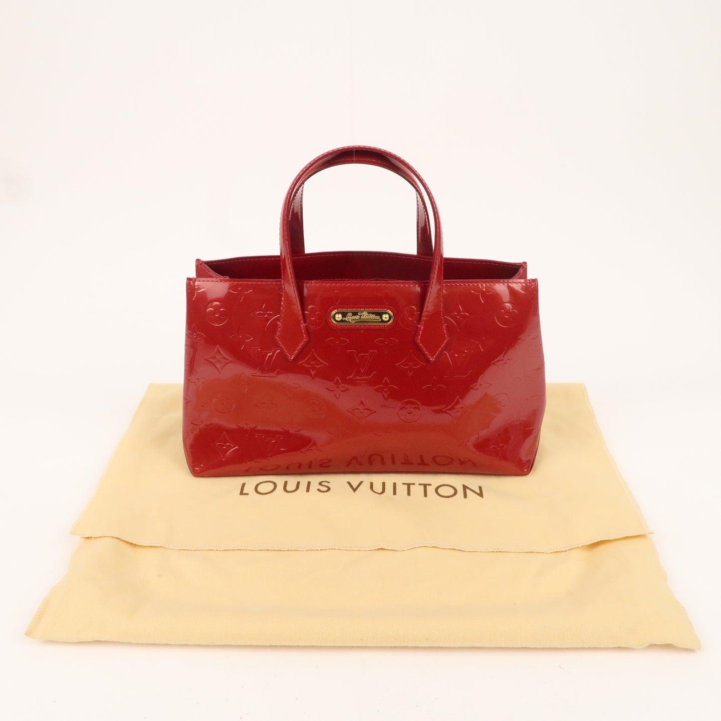 Louis Vuitton Monogram Vernis Wilshire PM Pomme d'Amour M93642