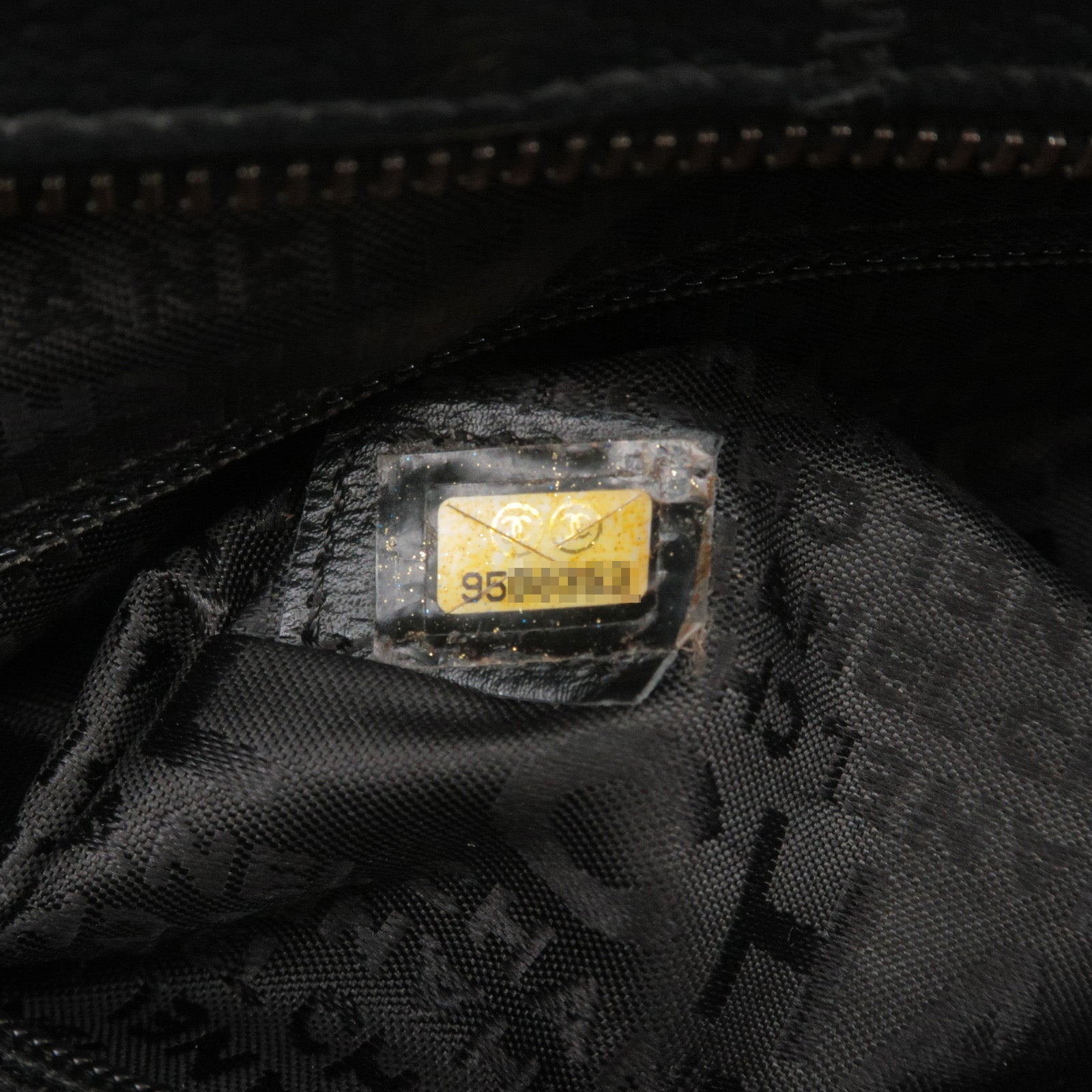 Chanel 2004 Quilted Skin Handbag Black · INTO