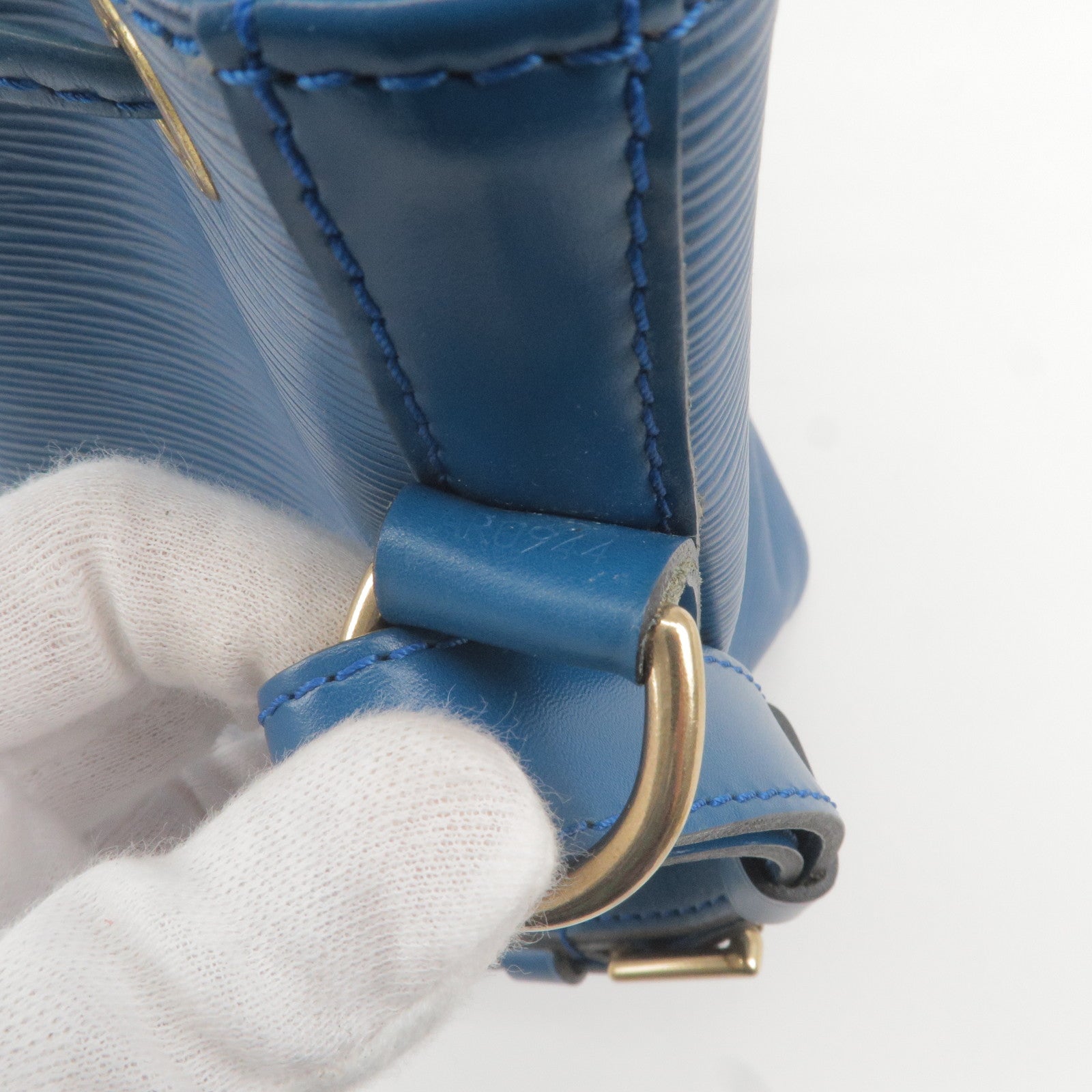 Louis Vuitton Epi Petit Noe M44105 Shoulder Bag Handbag Used